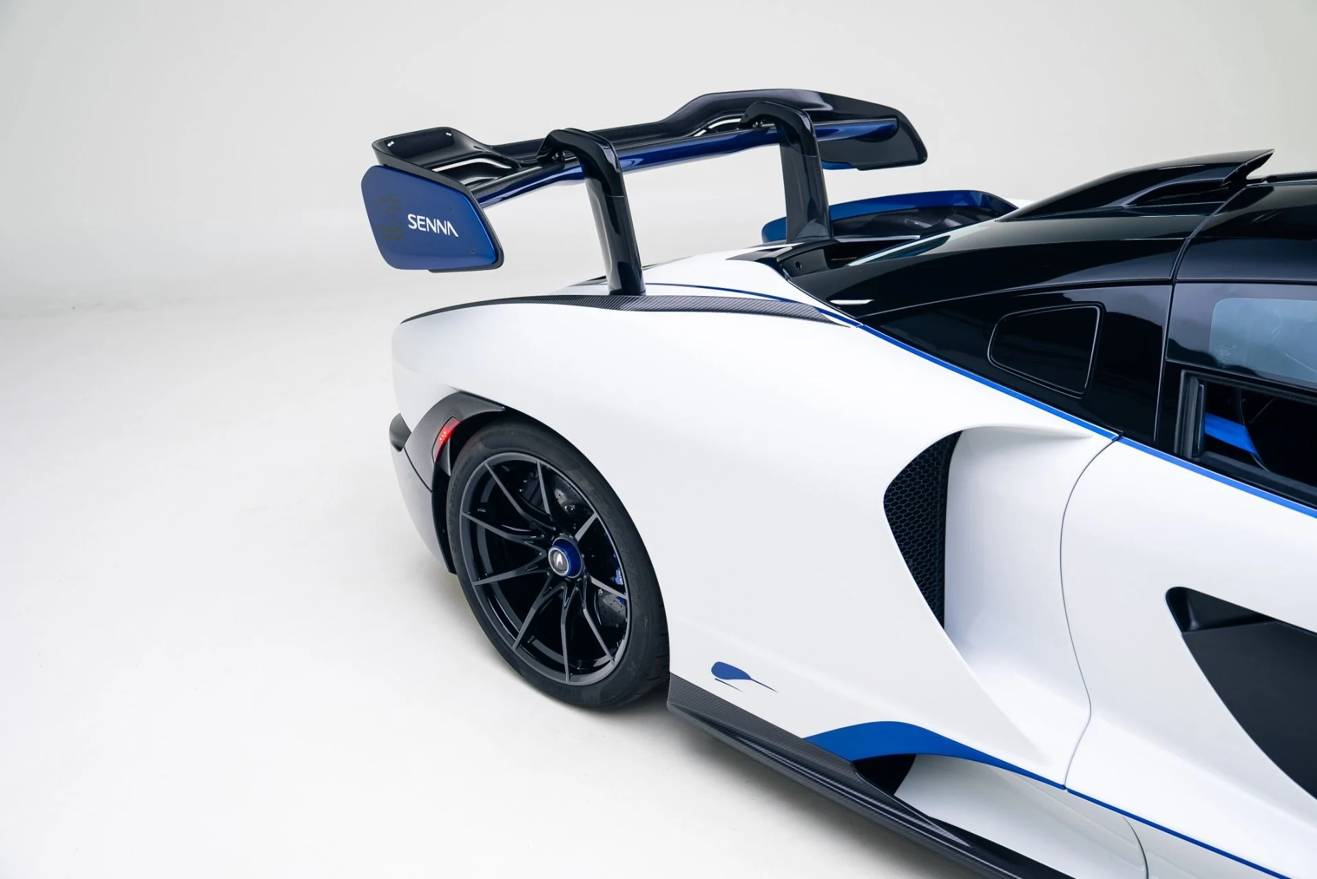 mph045_1457197131_Used_2019_Mc_Laren_Senna_1765845968_165317371d