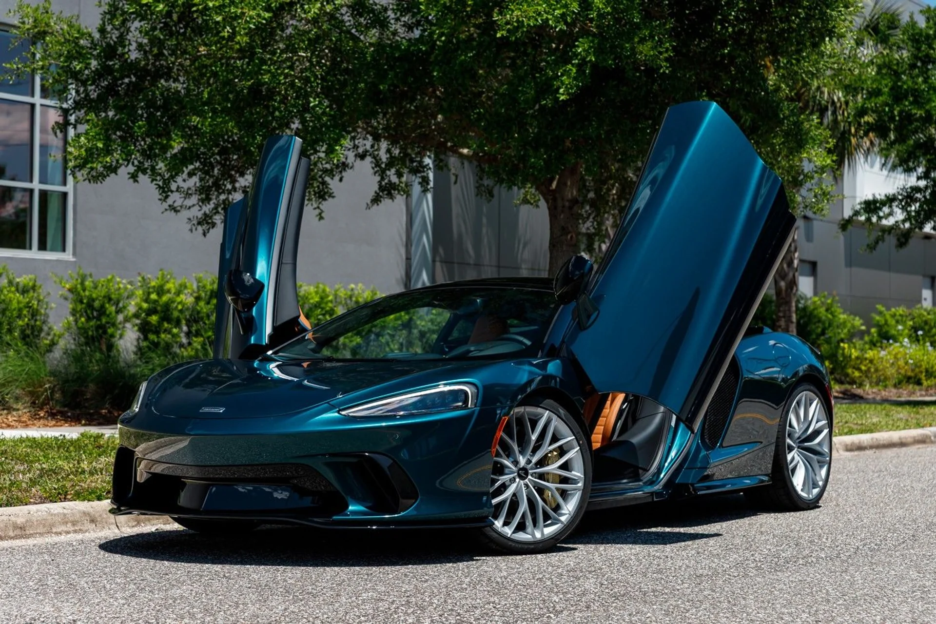 mph045_1461239980_672_p46_l_9dd29357b0