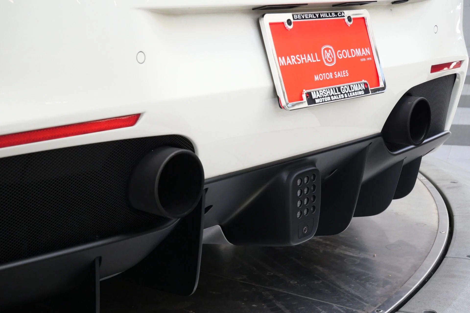 mph045_1463506448_Used_2018_Ferrari_488_GTB_1755879022_7744e43865