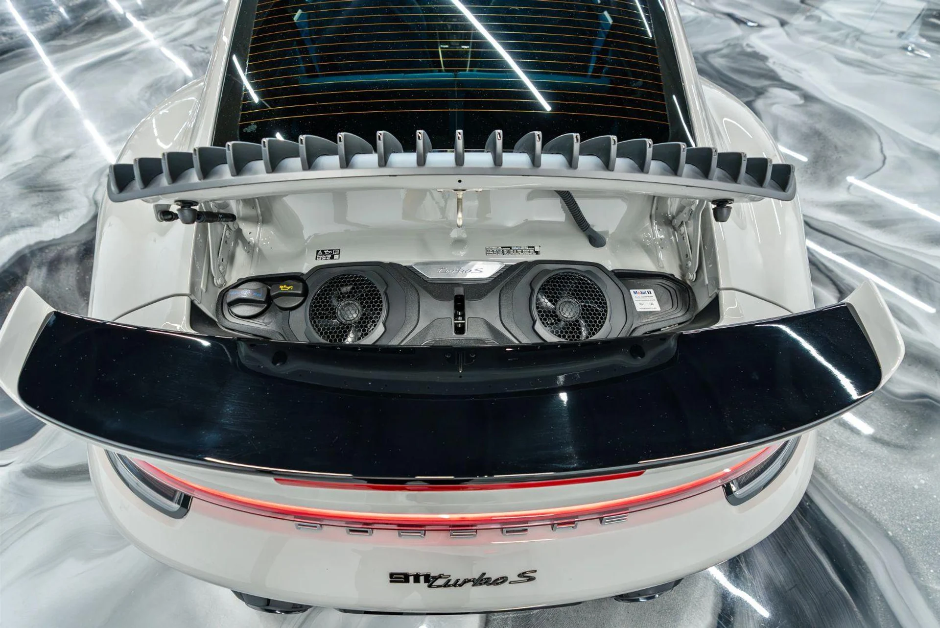 mph045_1464327346_Used_2024_Porsche_911_Turbo_S_Coupe_2_D_1781598415_5a191f5154