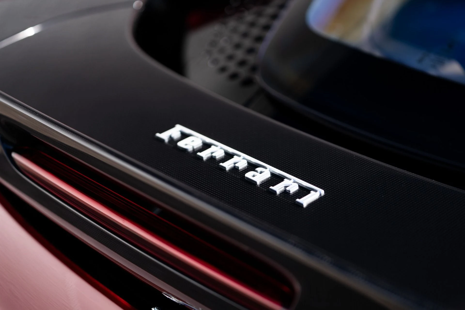 mph045_1479712851_Used_2023_Ferrari_SF_90_Stradale_1764710816_f6083536f1