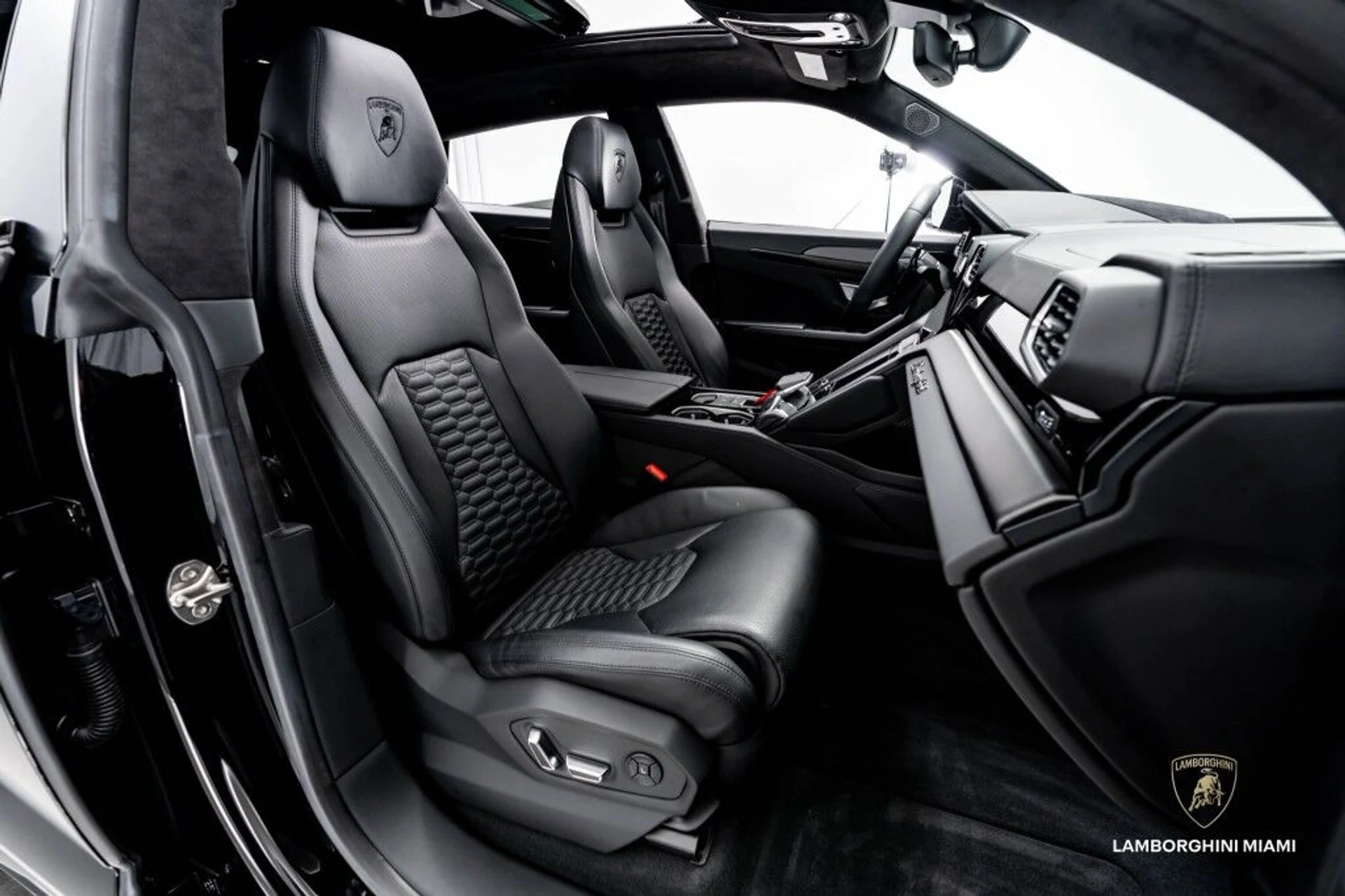 mph045_1492995641_ab2036678a8471ffc96fb573339f1ac8_74fafff34b