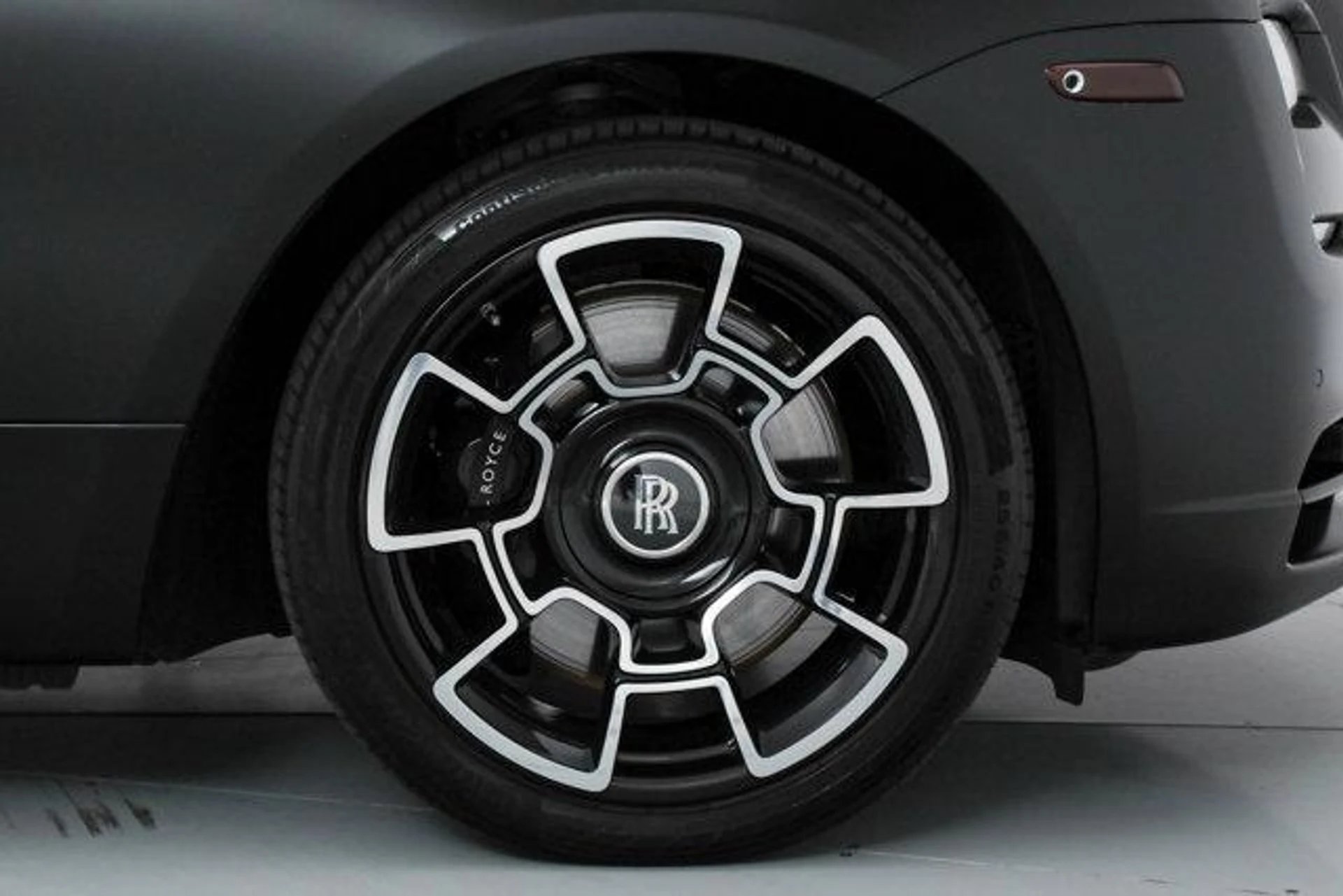 mph045_1494656896_78fsa_MP_Ifjy_BD_Ujwqhos_ZA_DX_Zw_a54b7c7f03