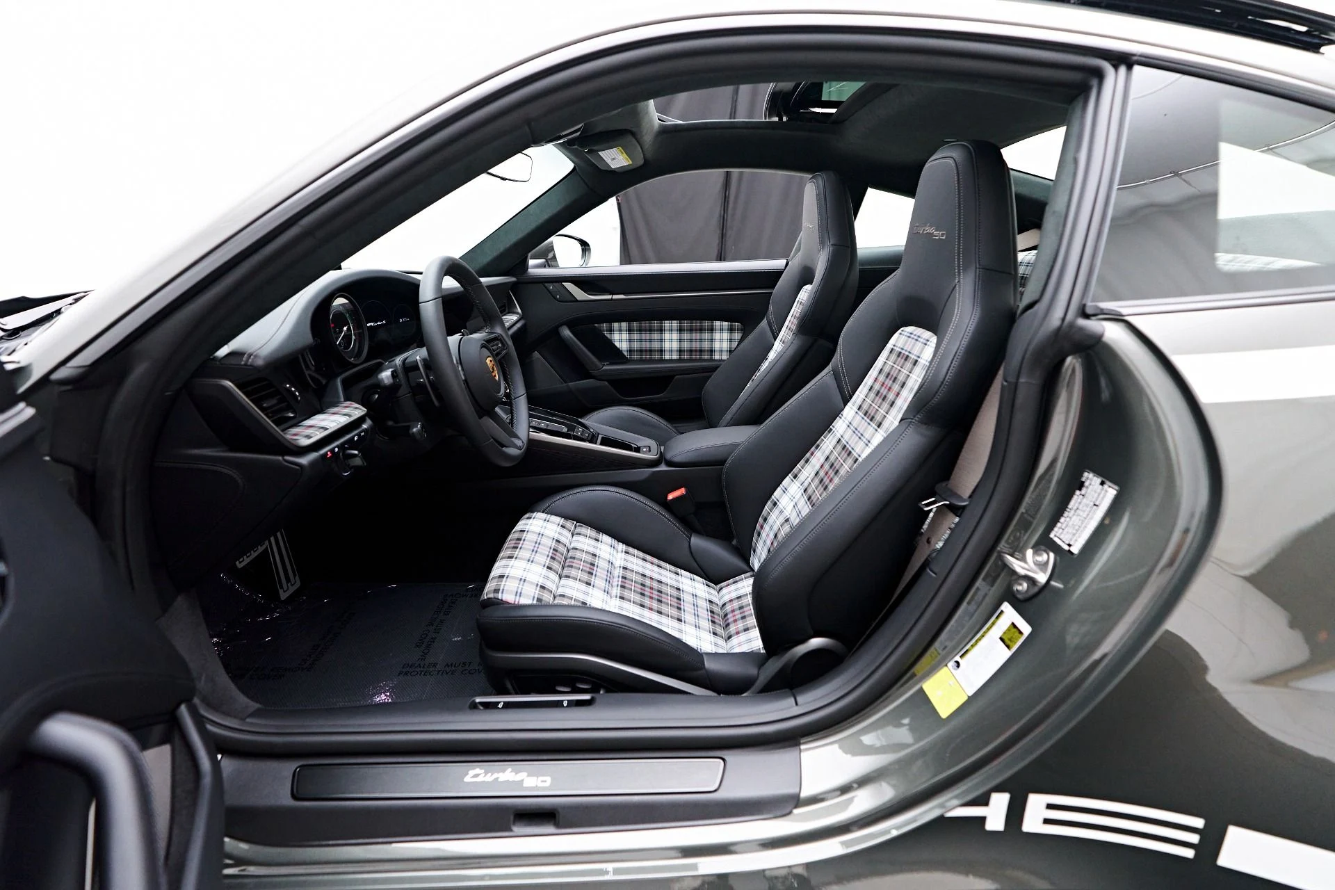 mph045_1495218870_Used_2025_Porsche_911_Turbo_1757541233_0878f80cc5