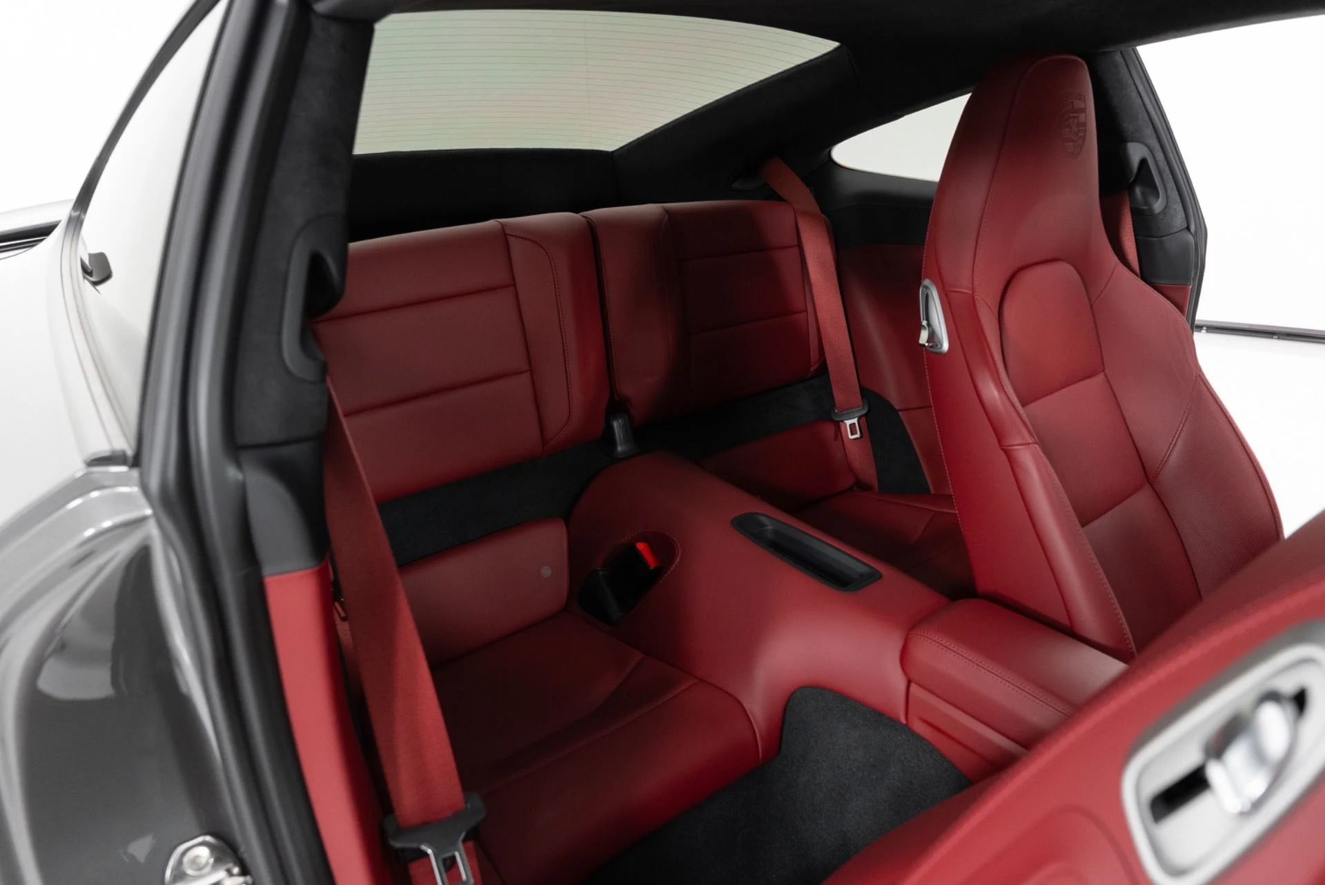 mph045_1504469586_Used_2019_Porsche_911_Turbo_S_1774999652_8d8a3fae76