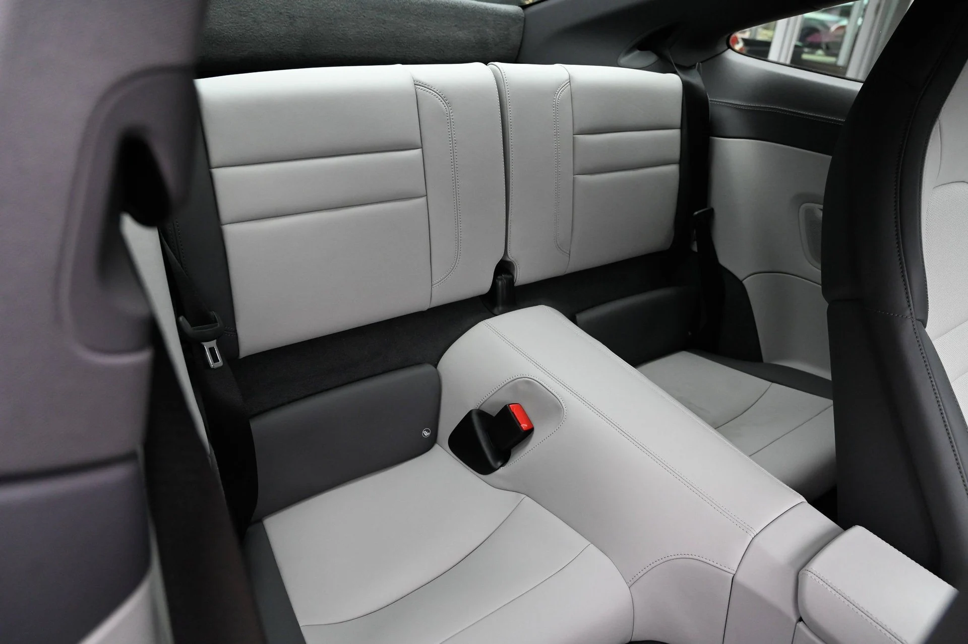 mph045_1515570041_b63fda172d734015b99771a2d43ed18b_8591048f20