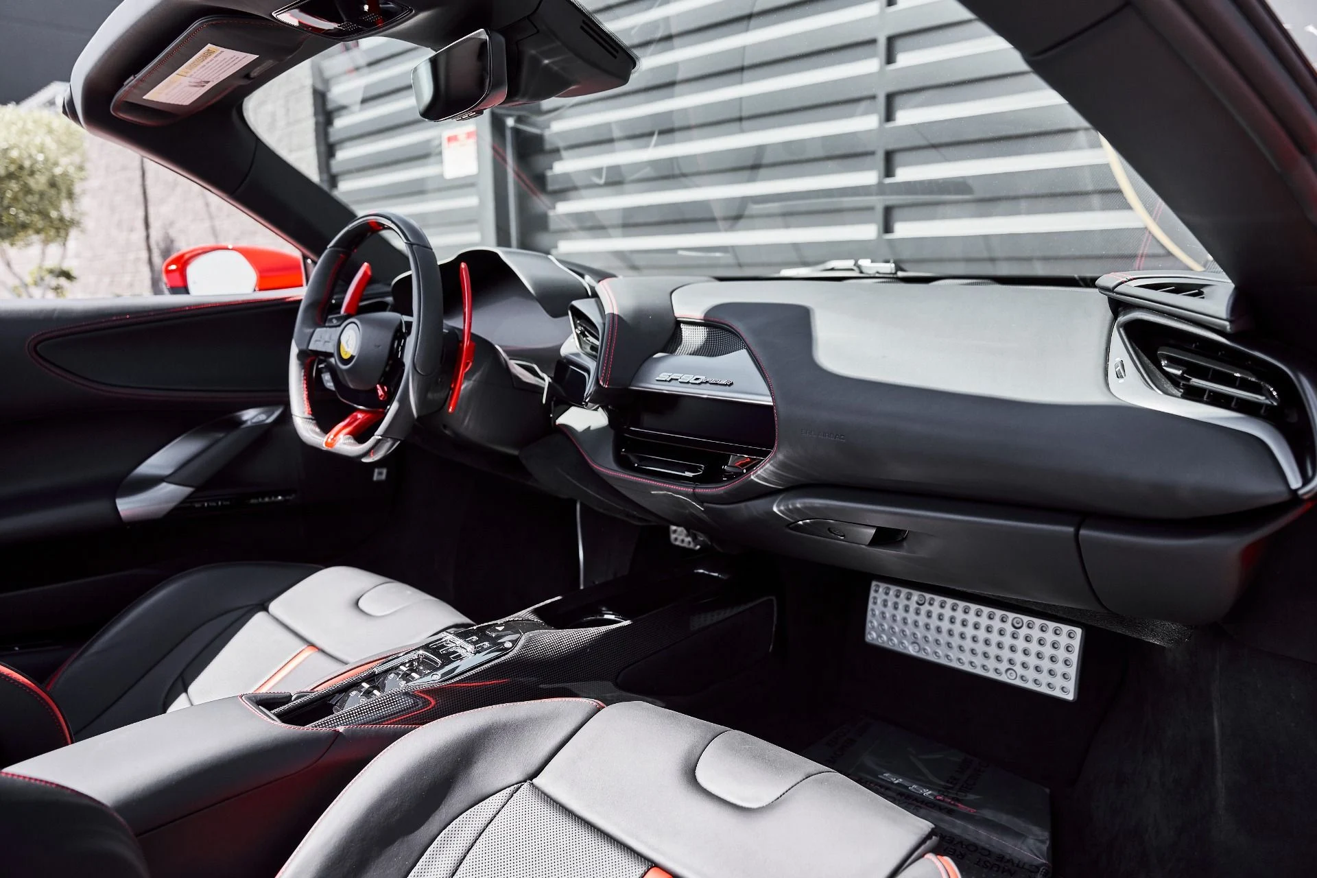 mph045_1535449257_Used_2025_Ferrari_SF_90_Spider_Base_1776296504_1b65e93018