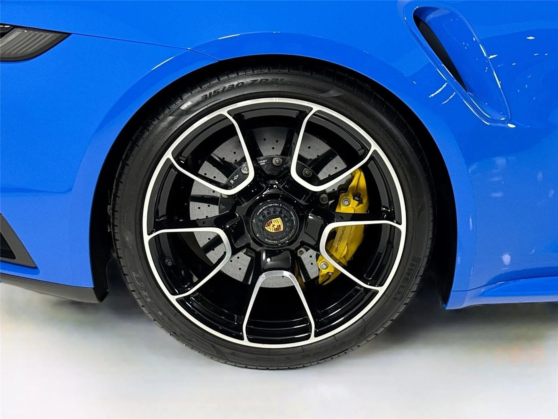 mph045_1538333357_555d33af1544a12107c8779658ab2318_6779dbe90b