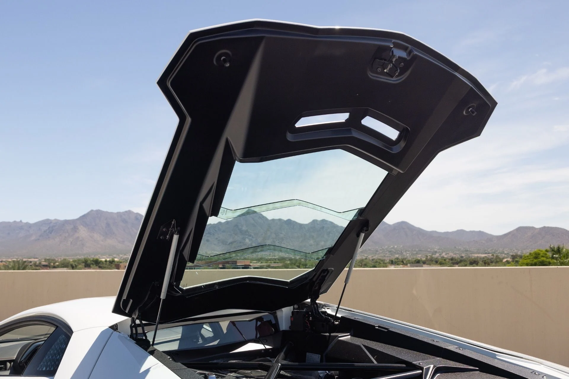 mph045_1575758911_Used_2015_Lamborghini_Aventador_LP_700_4_1785451056_5bd5a6a3af