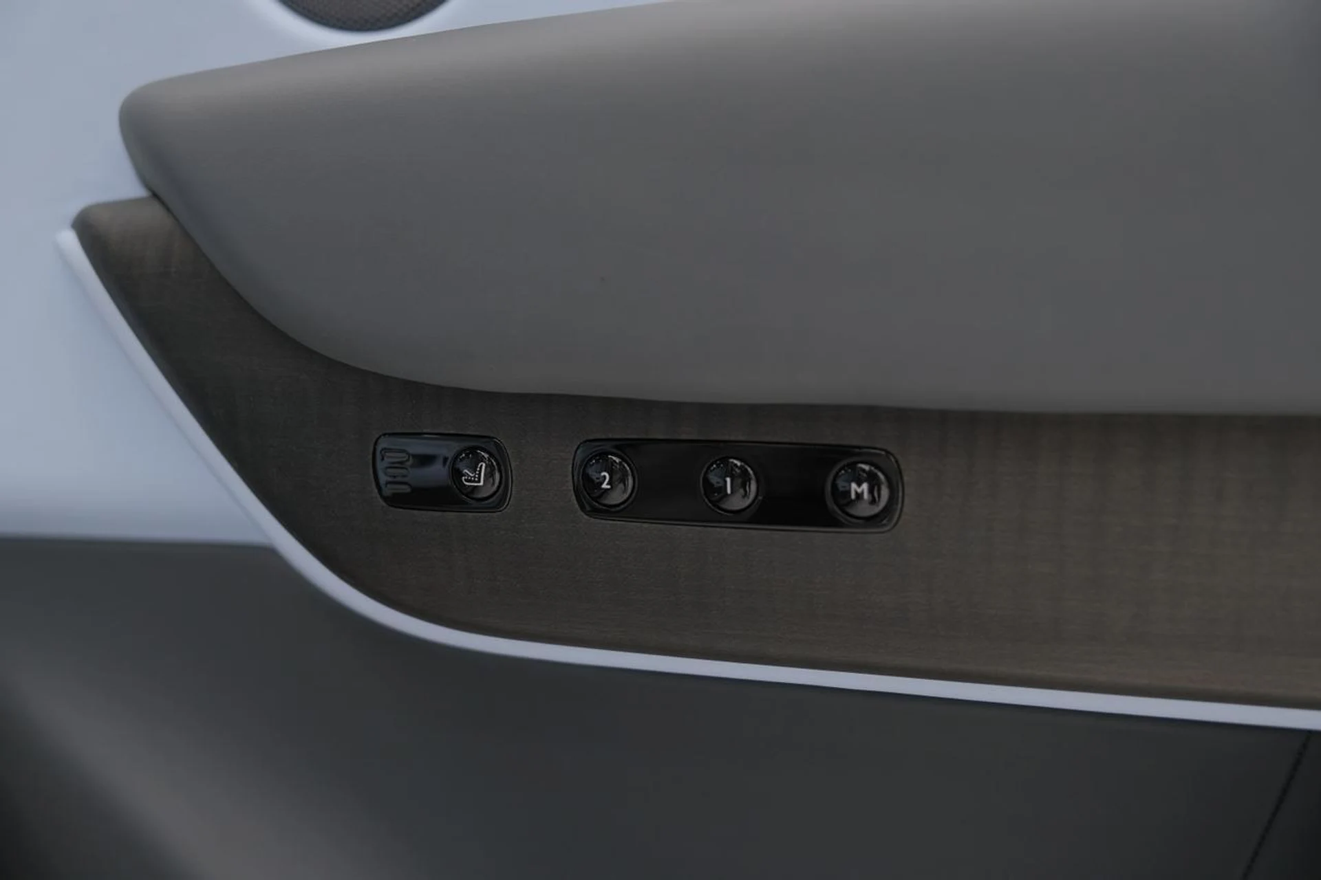 mph045_1582270787_12dad9e492edd1b166edf5ee1028a52c_9e988f7d4a