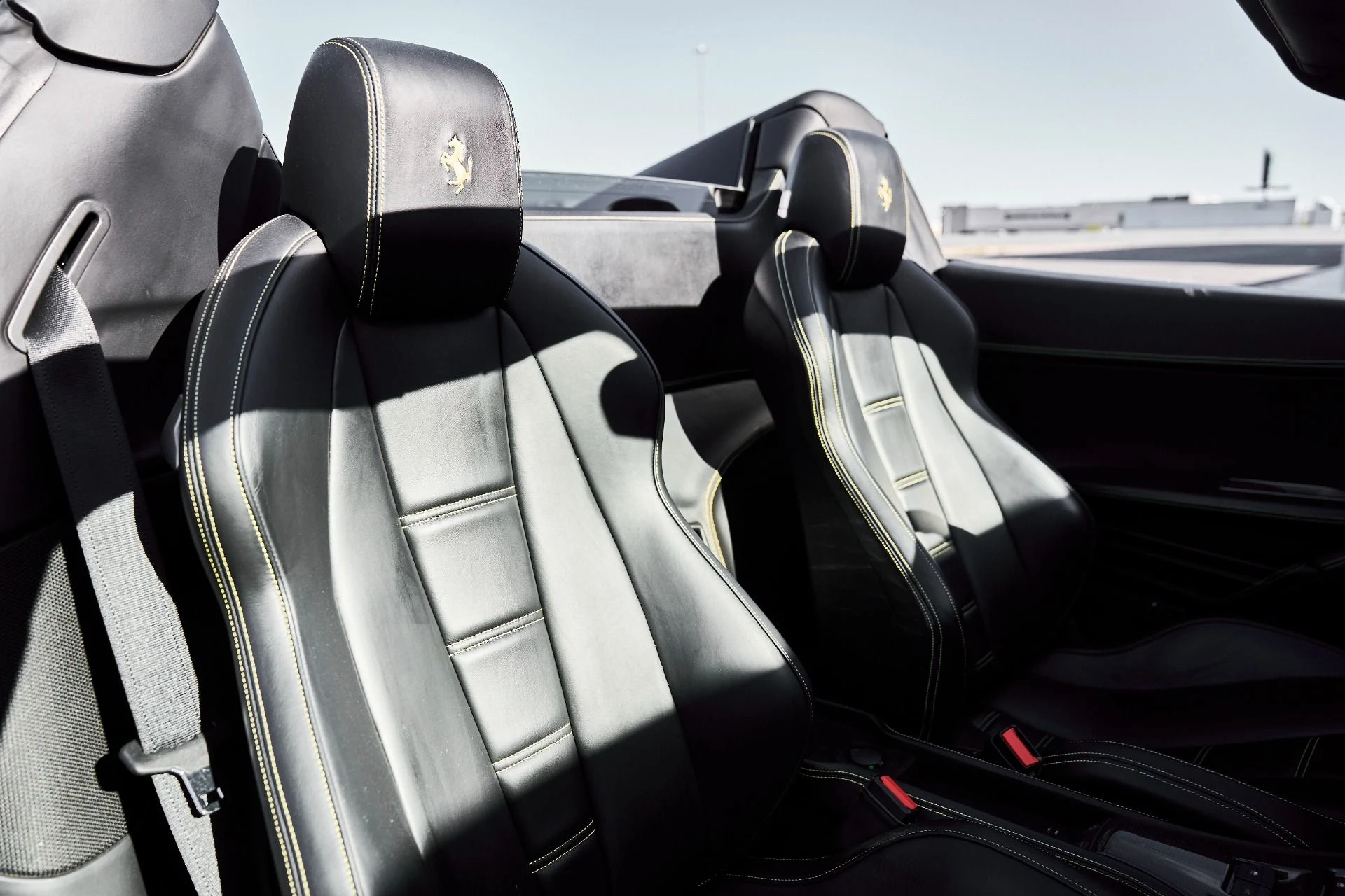 mph045_1597008410_Used_2015_Ferrari_458_Spider_Base_1777010283_e0d57d8220