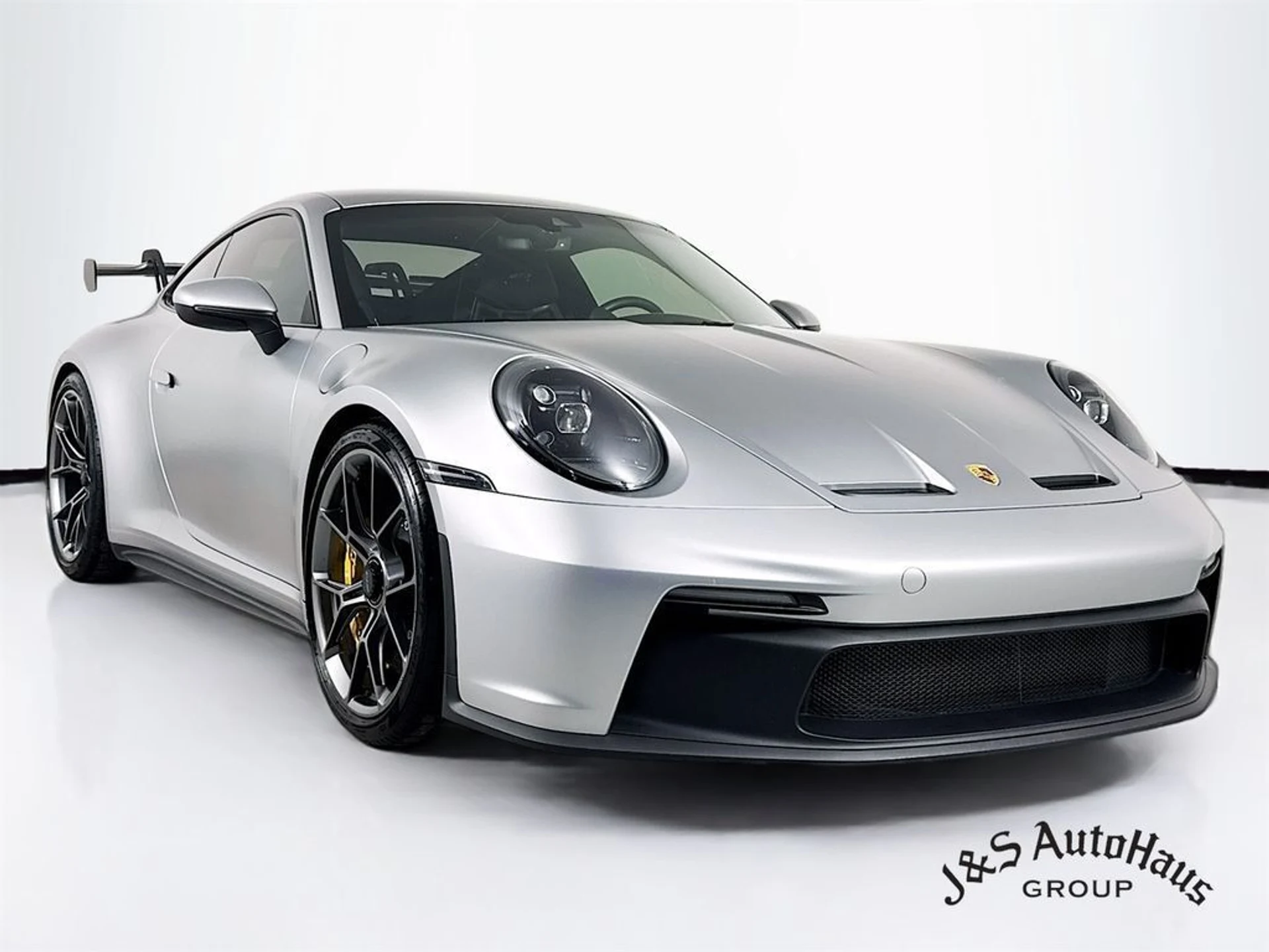 mph045_1597779183_ddqljlg4ffe4zwwqofwflshhd9ay_384c8849bf