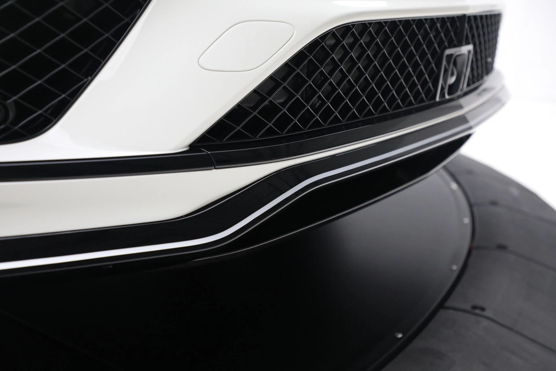 mph045_1604312761_Used_2025_Bentley_Bentayga_S_Black_Edition_ea927b2582