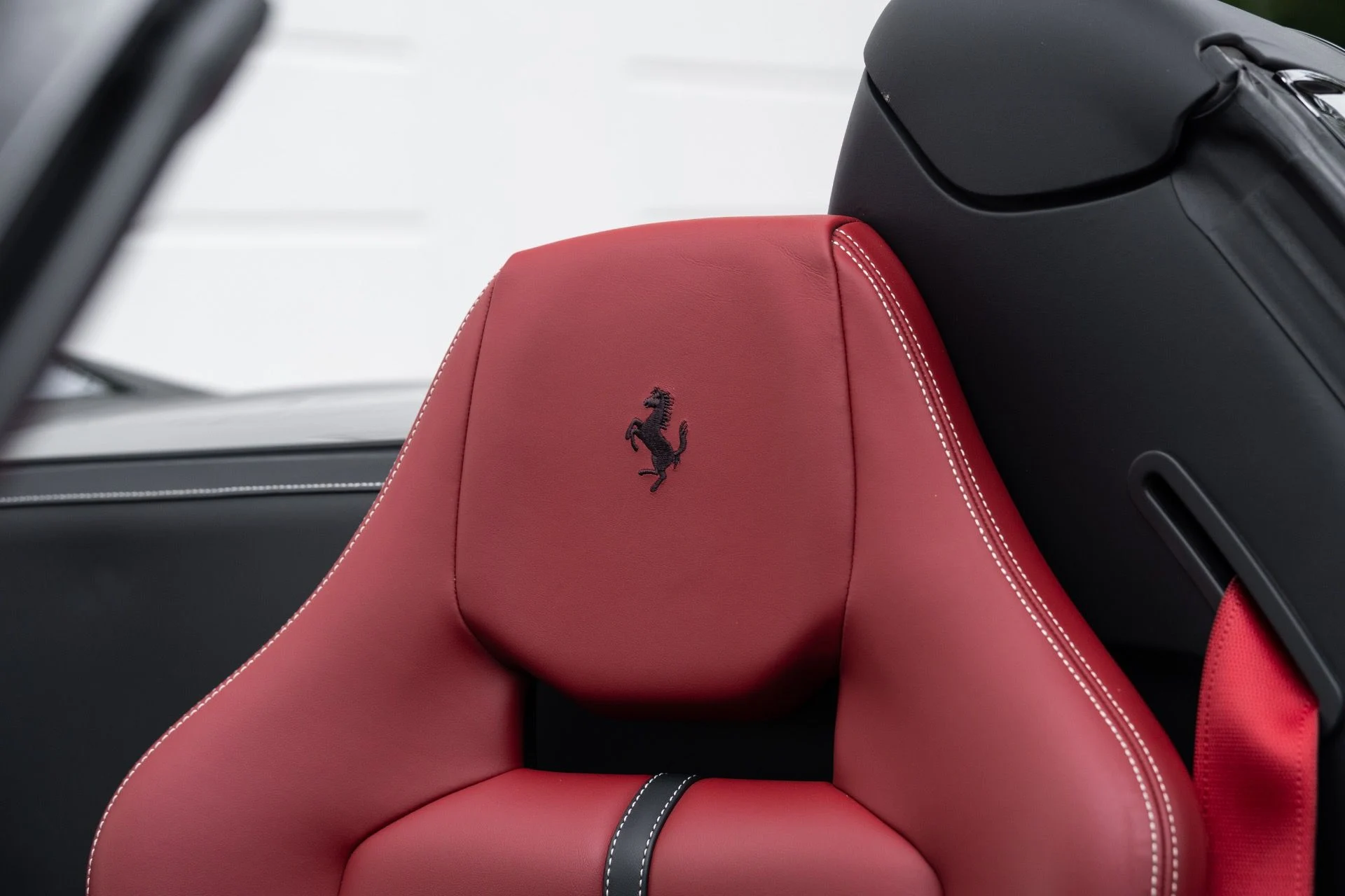 mph045_1614150587_Used_2019_Ferrari_488_Spider_1775191642_e6373e0dbd