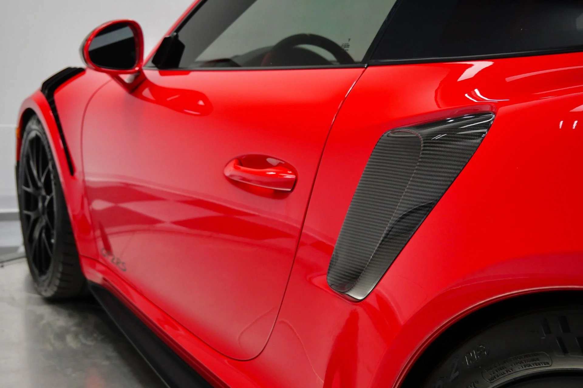 mph045_1620991612_Used_2018_Porsche_911_GT_2_RS_Weissach_Package_Front_Axle_Lift_1770139767_54eb427234