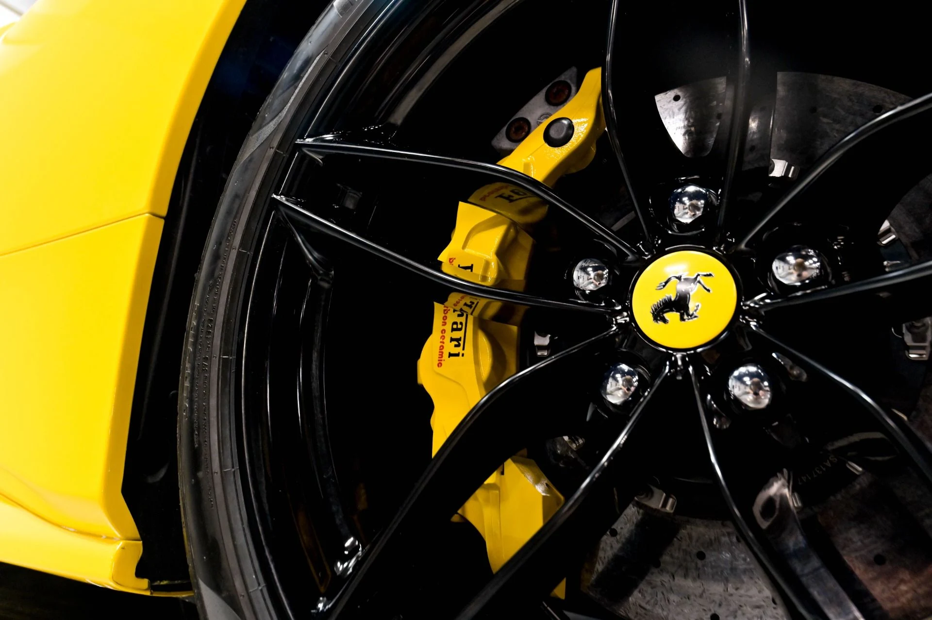 mph045_1625678211_Used_2017_Ferrari_488_Spider_1782250763_d8f0175920