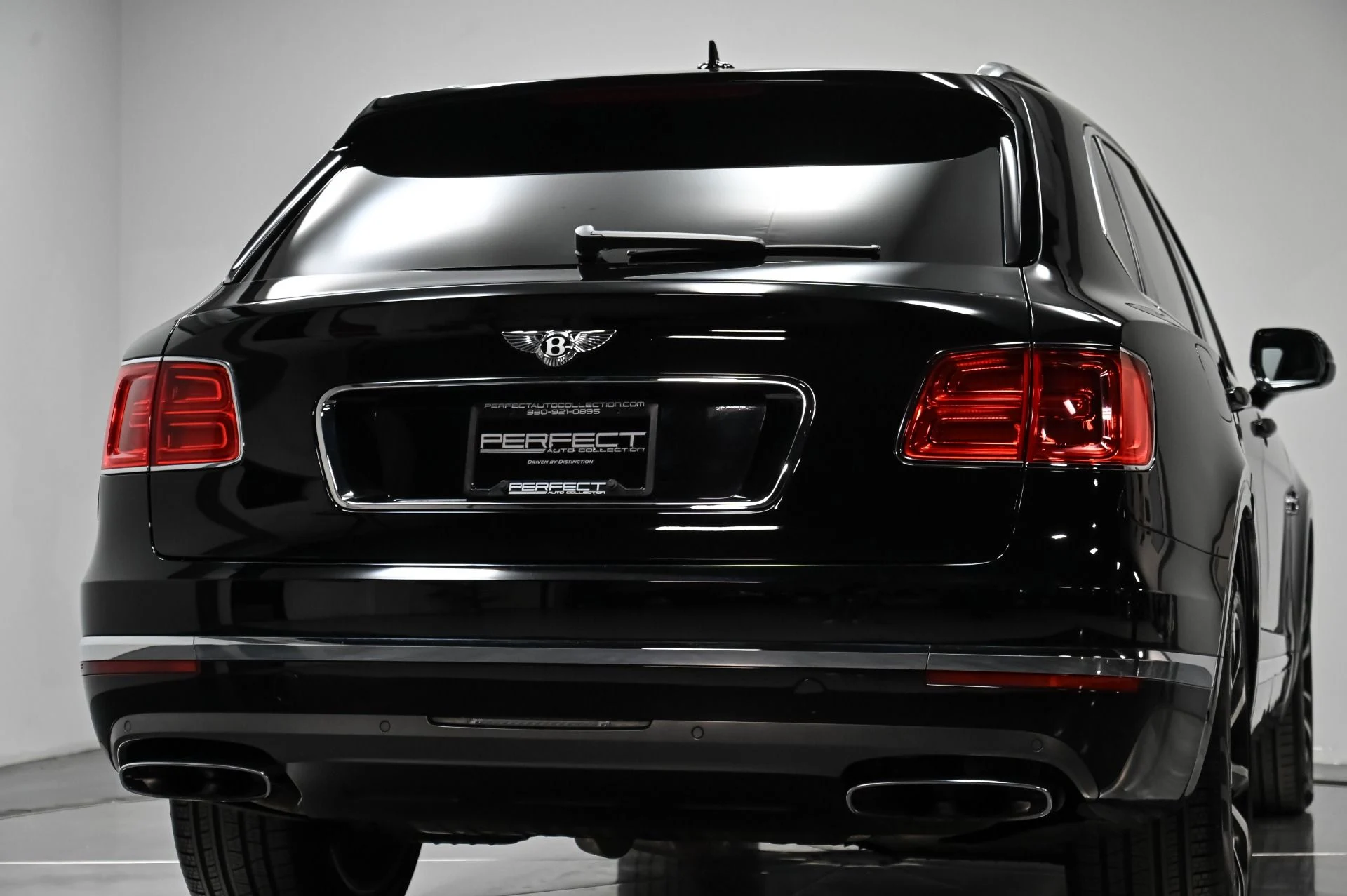 mph045_1649852133_Used_2018_Bentley_Bentayga_W12_1756239179_47f7eca66a