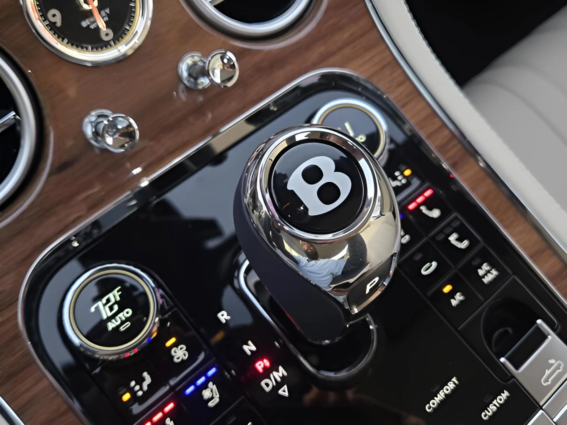 mph045_1667230610_c5d6f23a00a6d0d4ab866cc451dbc867x_d2e9412c32