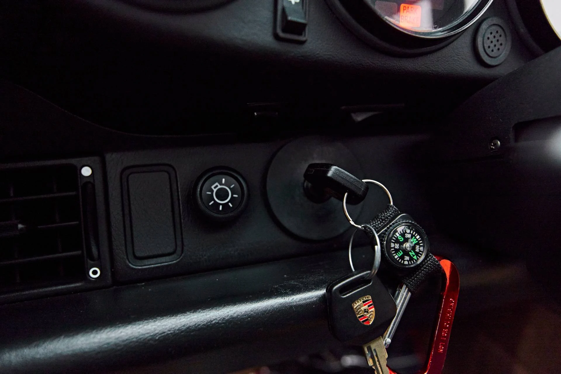mph045_1678828327_Used_1991_Porsche_911_Turbo_1653670899_d85cf4f1f5