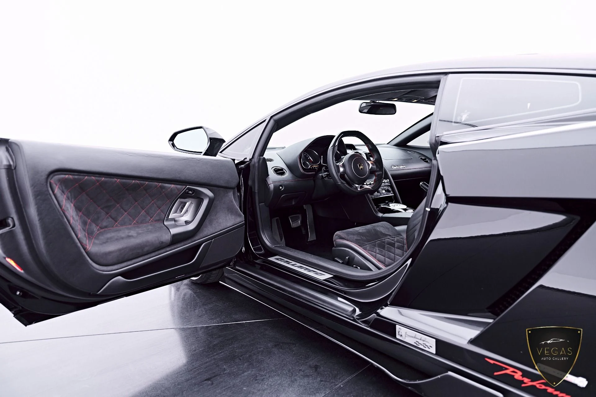 mph045_1705427291_Used_2013_Lamborghini_Gallardo_LP_550_2_1782343860_870527659f