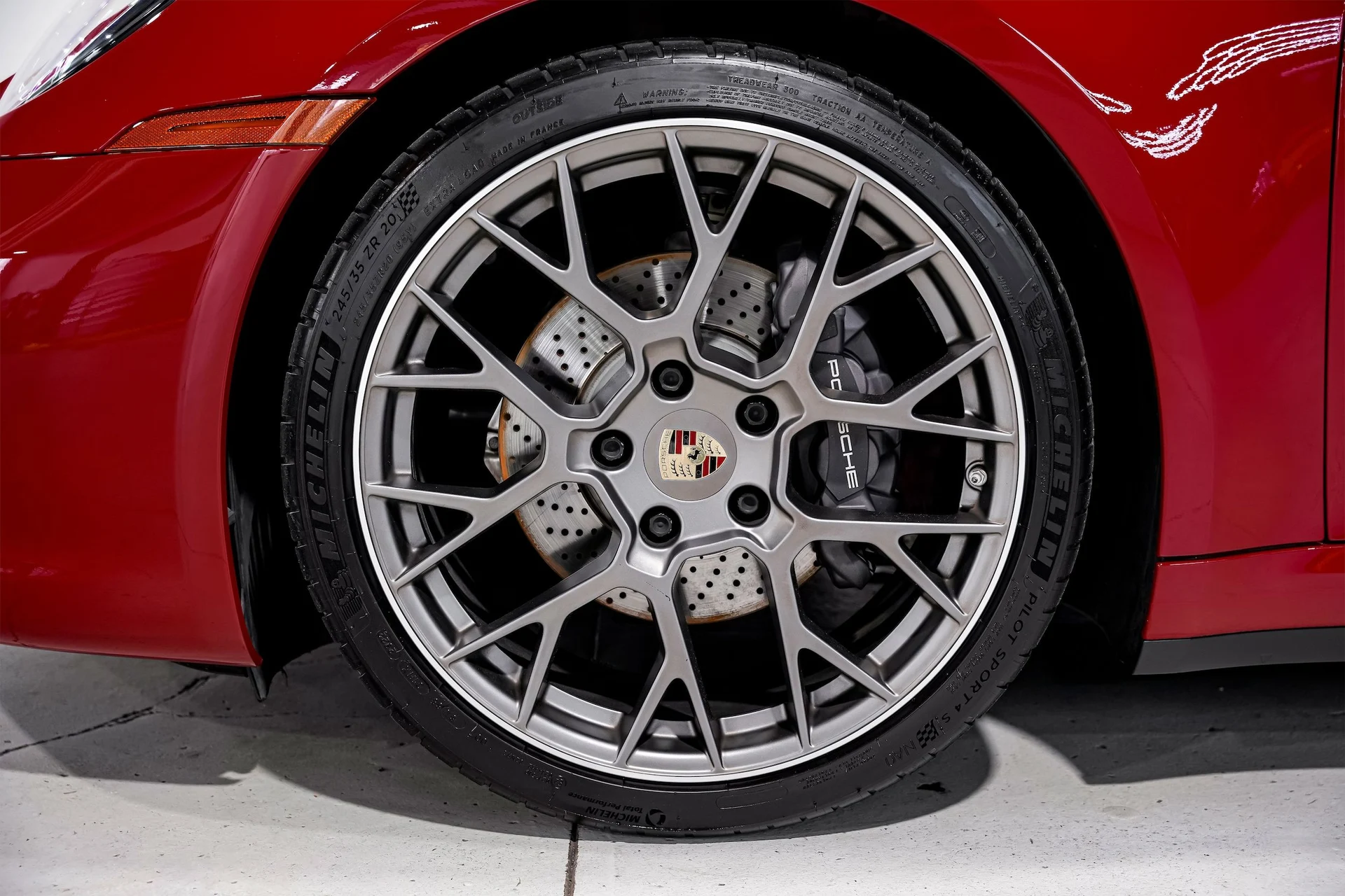 mph045_172056828_3daaed1bc173519ffa855f63eb82b52dx_42c3222963