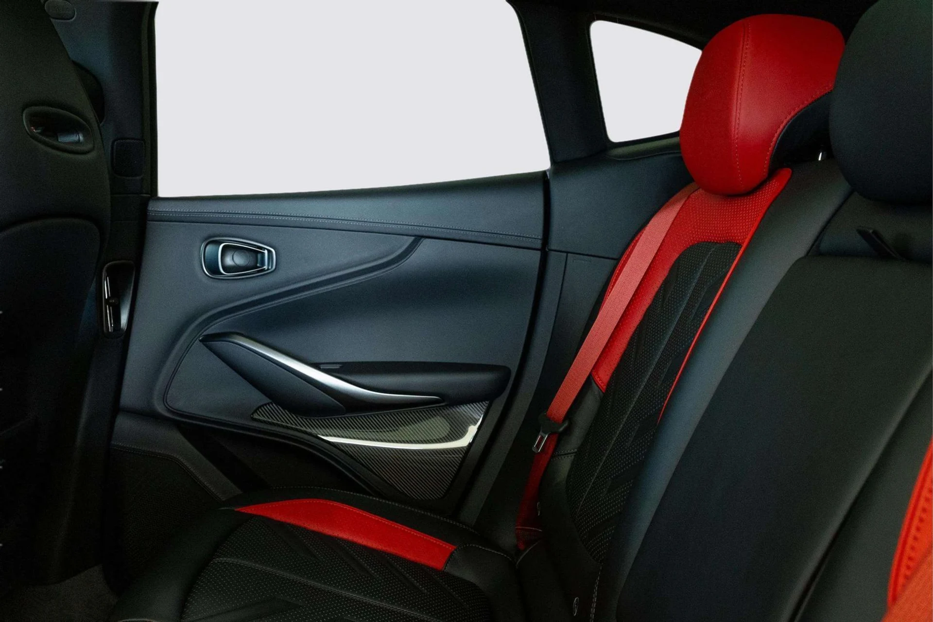 mph045_1723576861_46194bd2_ae63_4d52_bf77_9730b83661ff_a7a47c3345