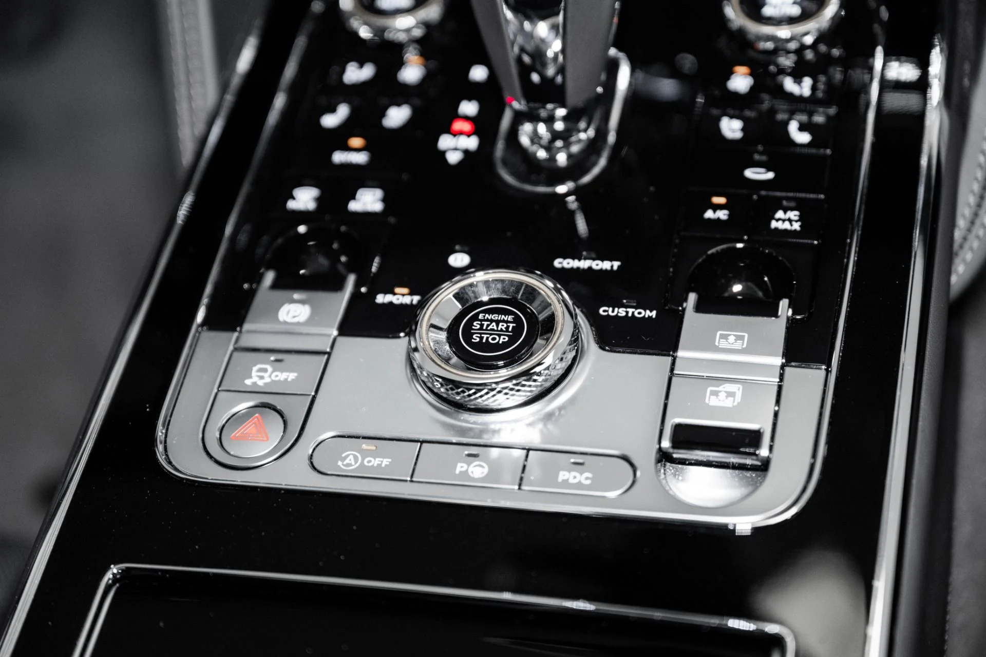 mph045_1724867665_Used_2024_Bentley_Flying_Spur_Speed_1756911756_c14f01909e