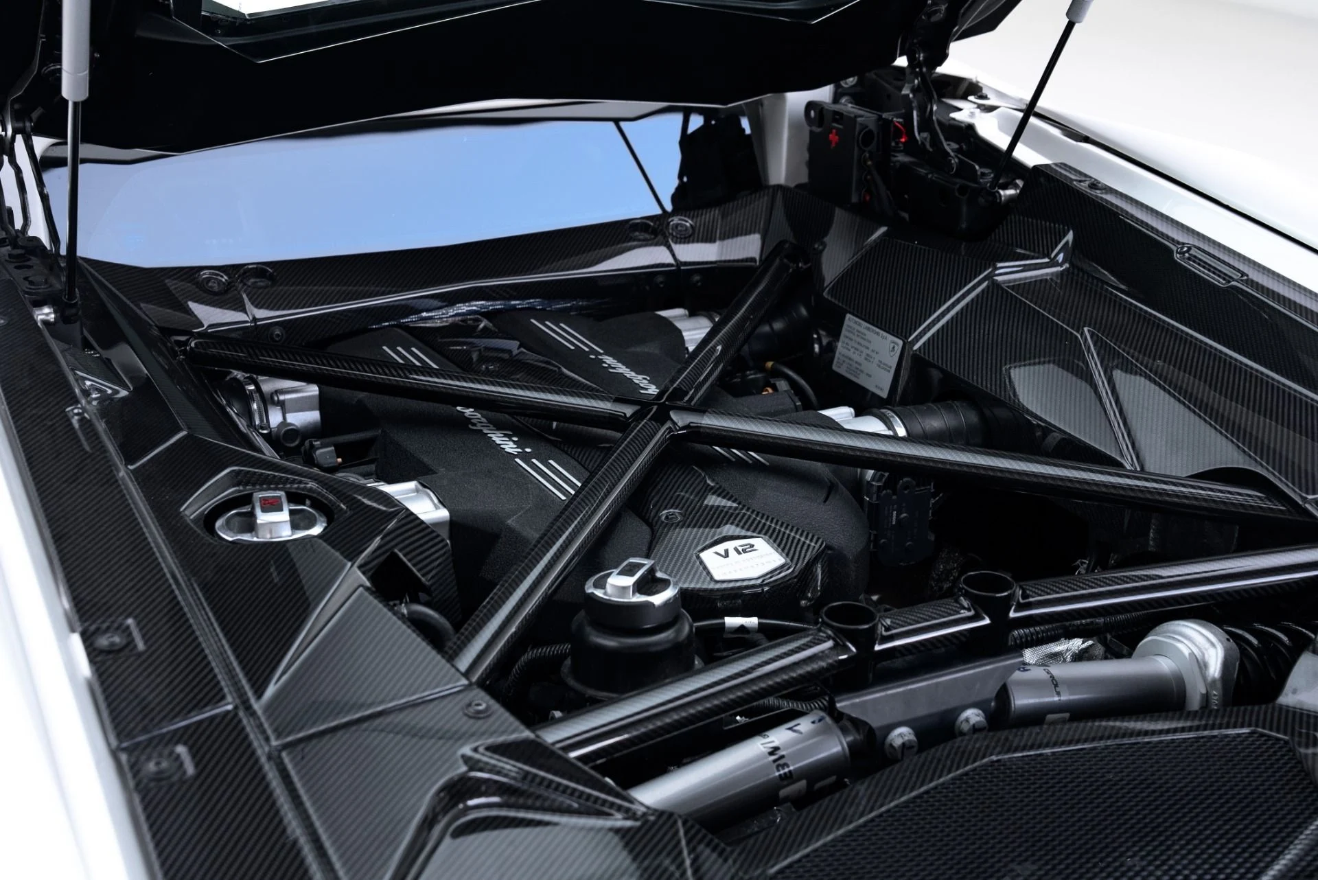 mph045_1738537426_Used_2017_Lamborghini_Aventador_LP_740_4_S_1775604645_98d5c93d42