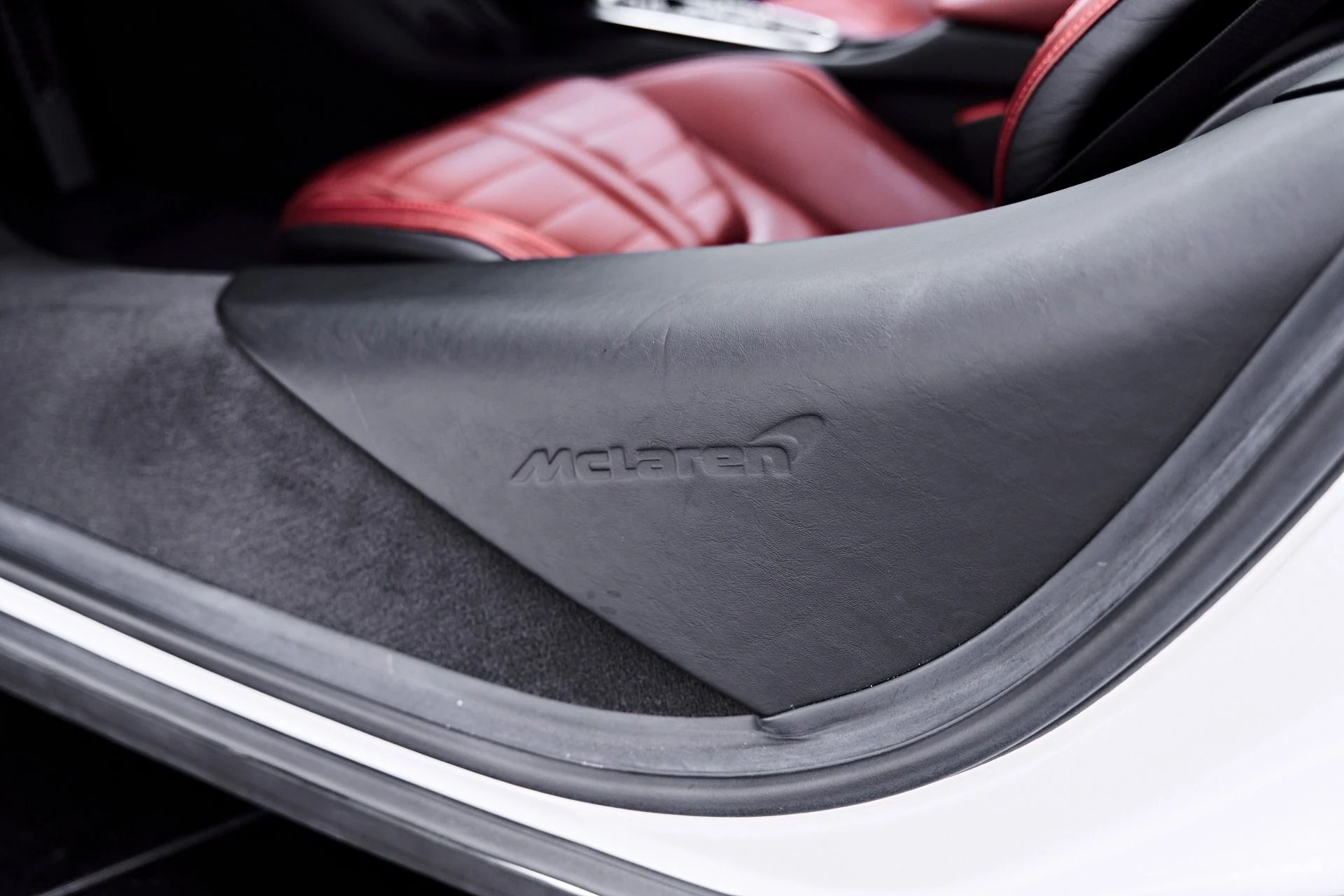 mph045_1778390084_Used_2025_Mc_Laren_GTS_1790357898_96edd78eb8