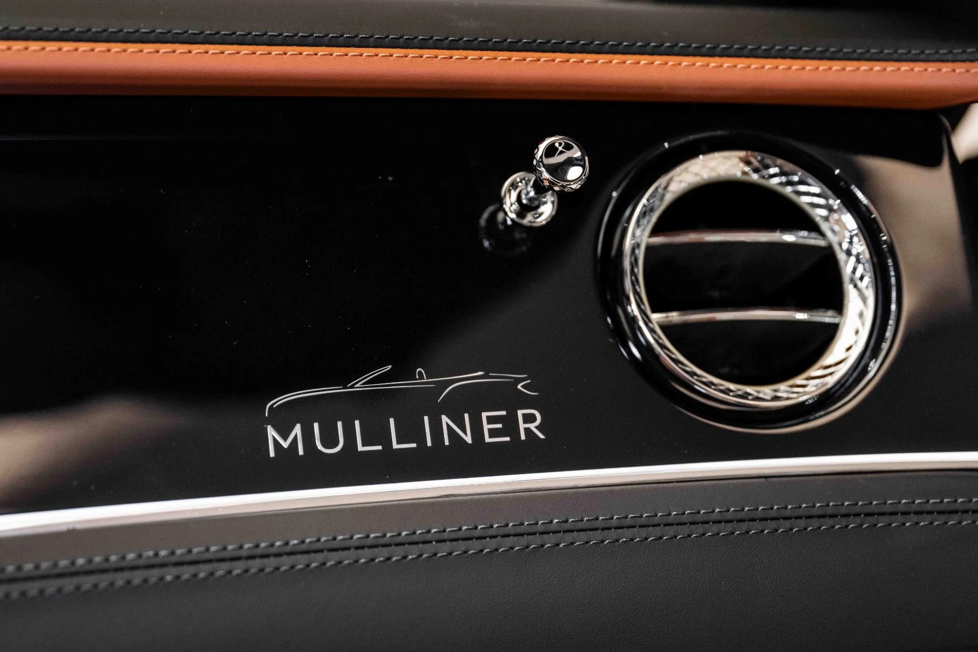 mph045_1786453353_Used_2024_Bentley_Continental_GTC_Mulliner_W12_1720134236_36370912b6