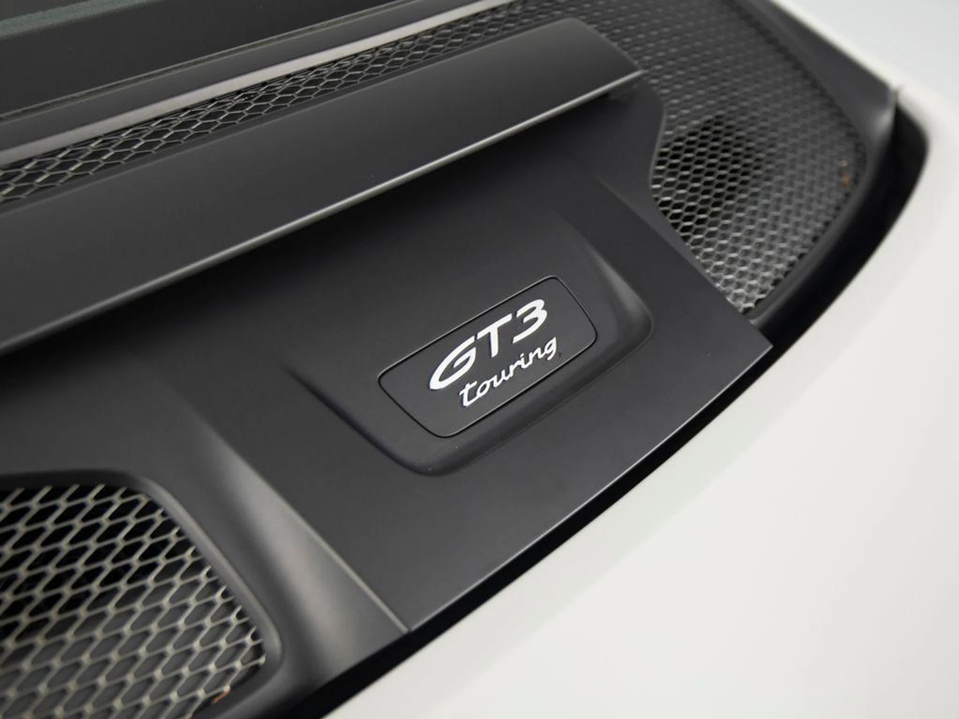 mph045_1795848332_BIE_Moh_SMBAZ_Sp1_NGKW_Nuxjg5_Q4_342bb4bb36