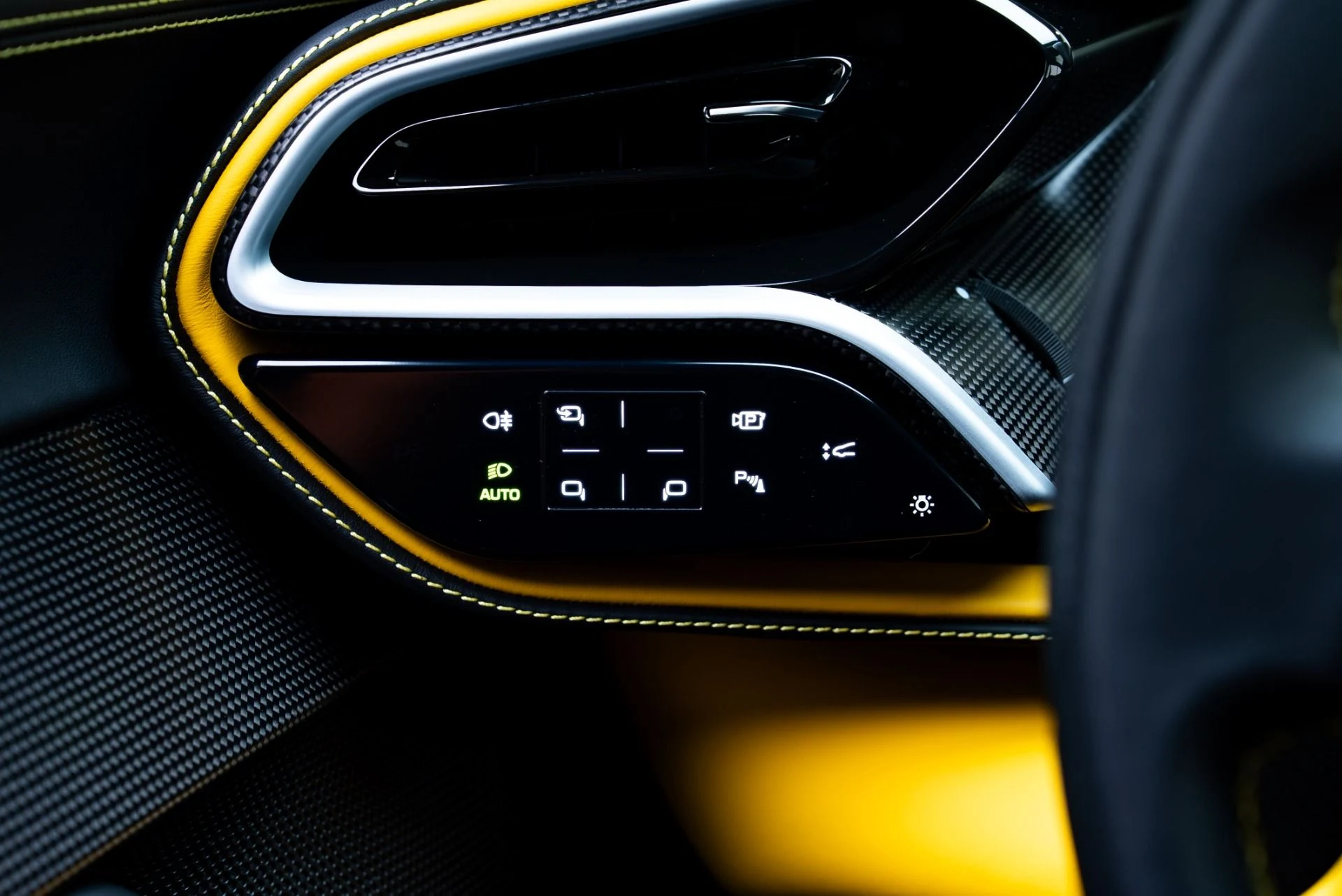 mph045_1802058543_Used_2024_Ferrari_296_GTB_1776787452_60930a4003