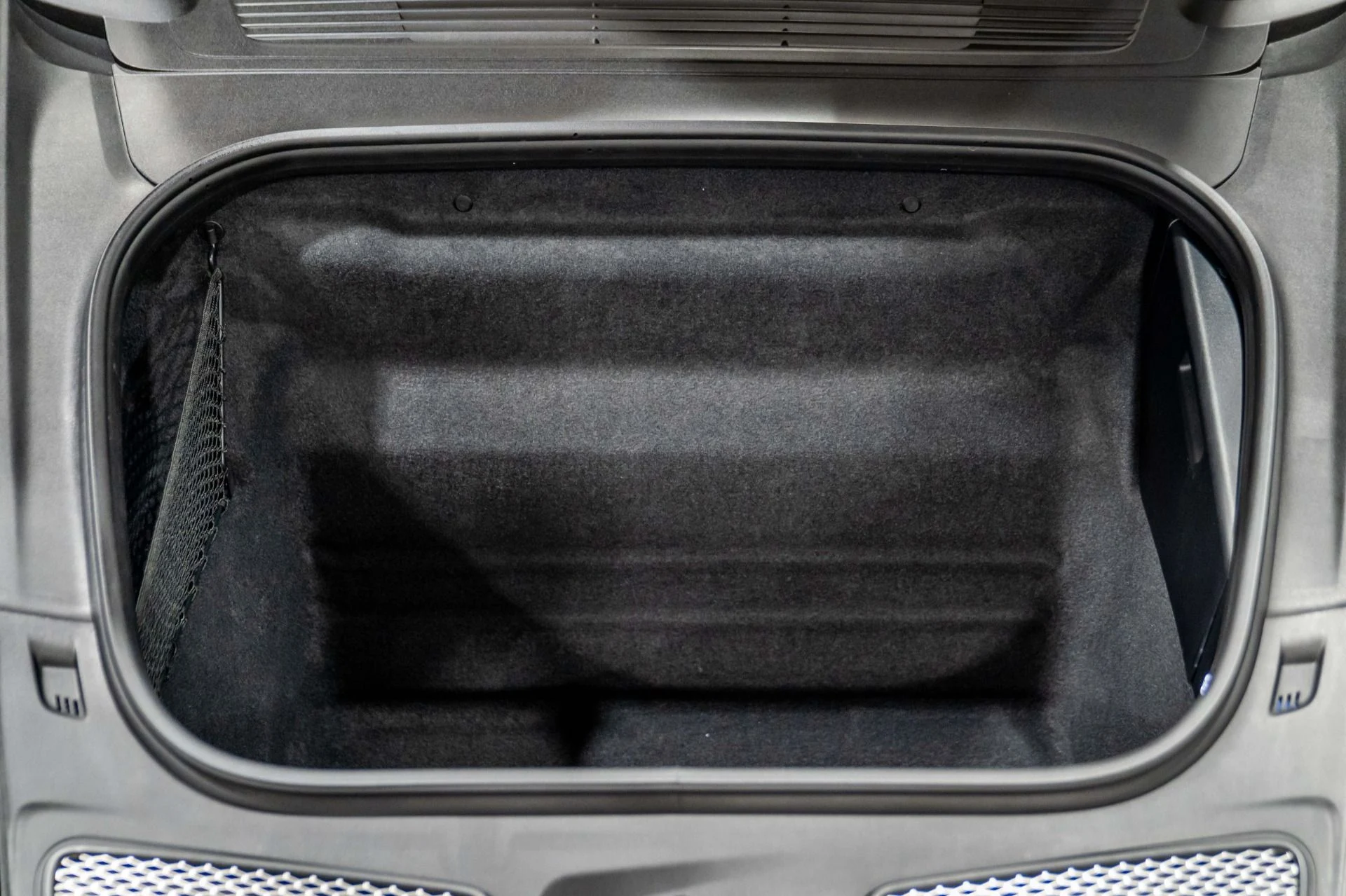 mph045_1803250255_Used_2024_Porsche_911_ST_5341963_1766128393_636df9a674