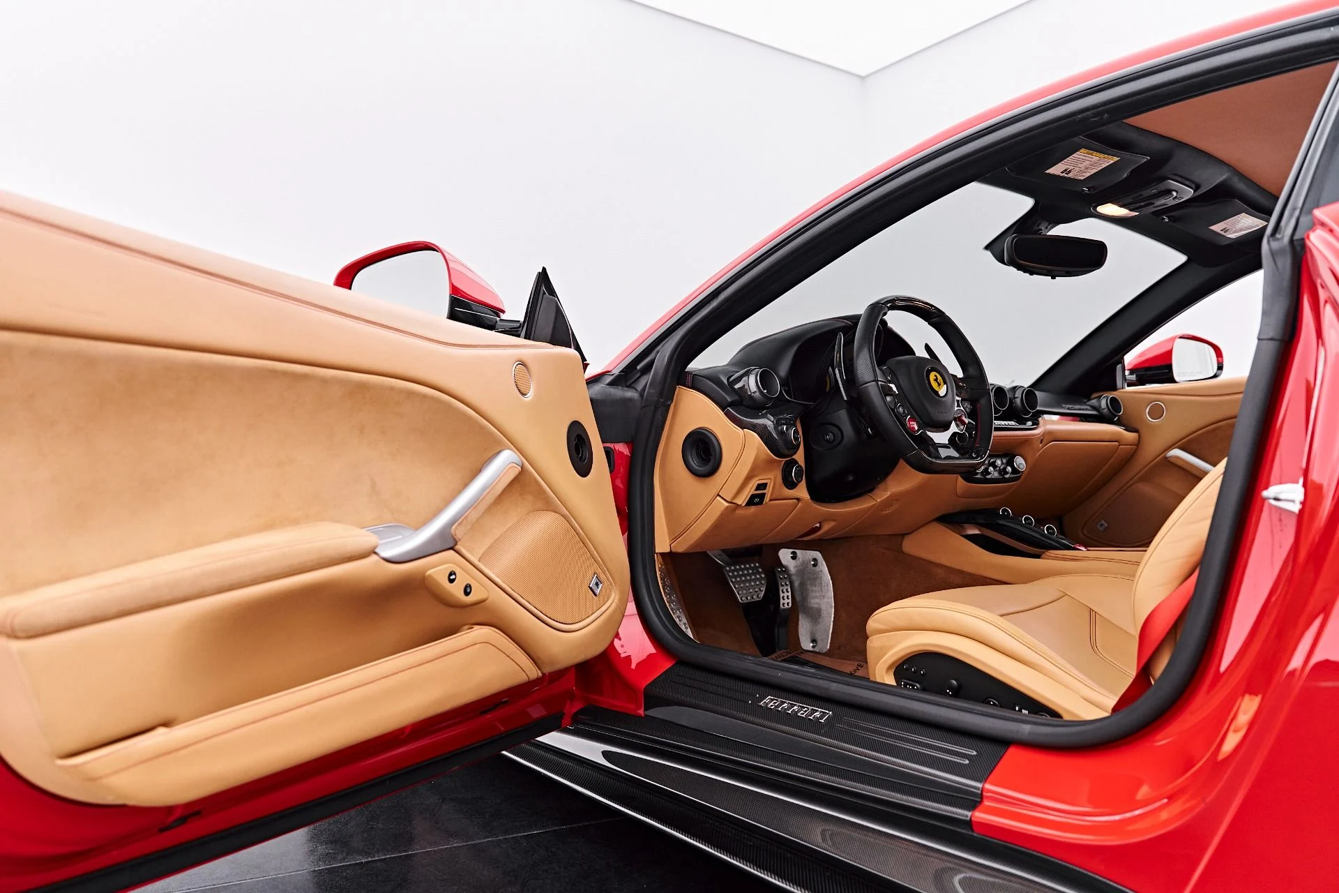 mph045_1815055874_Used_2014_Ferrari_F12_Berlinetta_1785289814_d23d08dba7
