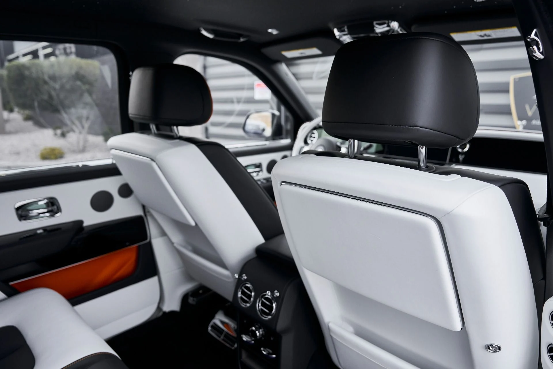 mph045_1817073861_Used_2026_Rolls_Royce_Cullinan_Base_1769135826_78075e3780