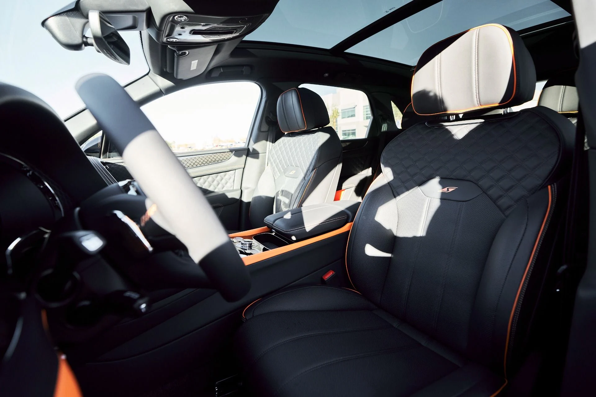 mph045_1825232560_Used_2025_Bentley_Bentayga_S_Black_Edition_1764904226_626ac12214