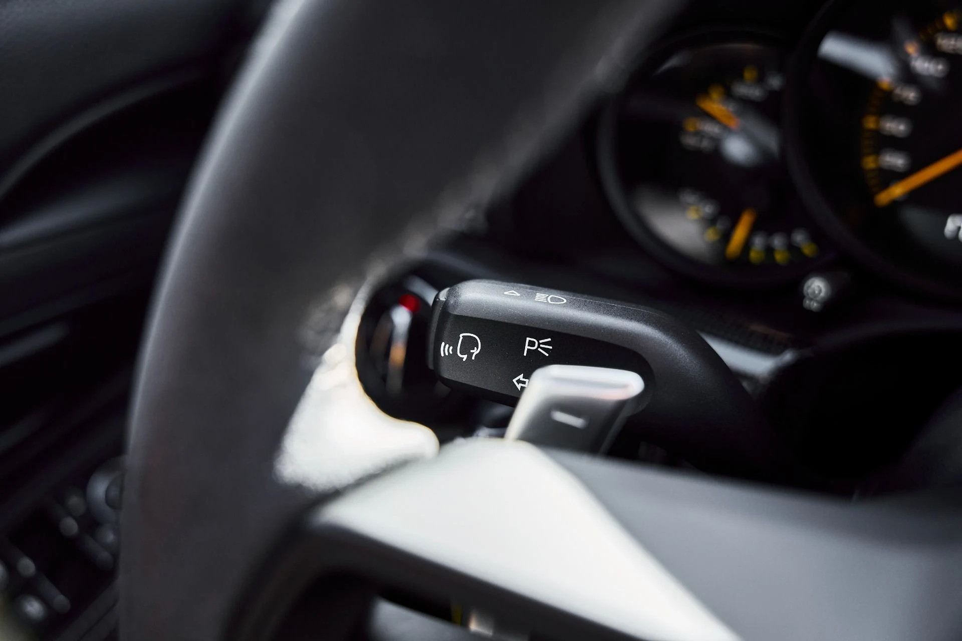 mph045_1826892021_Used_2019_Porsche_911_GT_3_RS_1780421893_1544056930