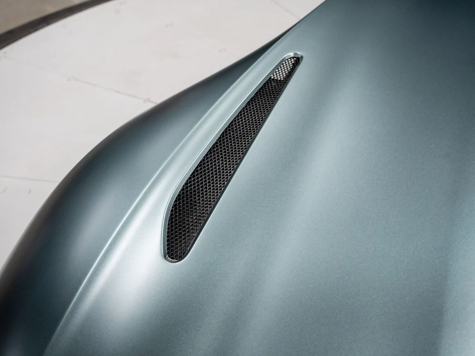 mph045_1830945517_aston_martin_vantage_2020_1b912fcdf6