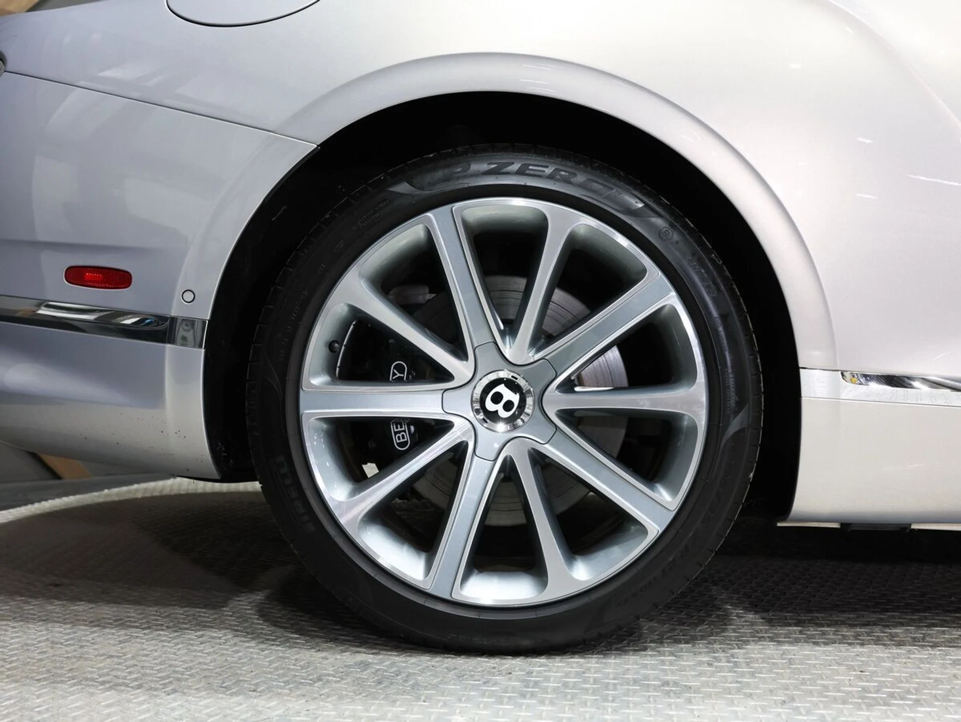 mph045_1835526445_frjvnq2rw008ltobj5bvv9fddpil_b1b13f6e3f