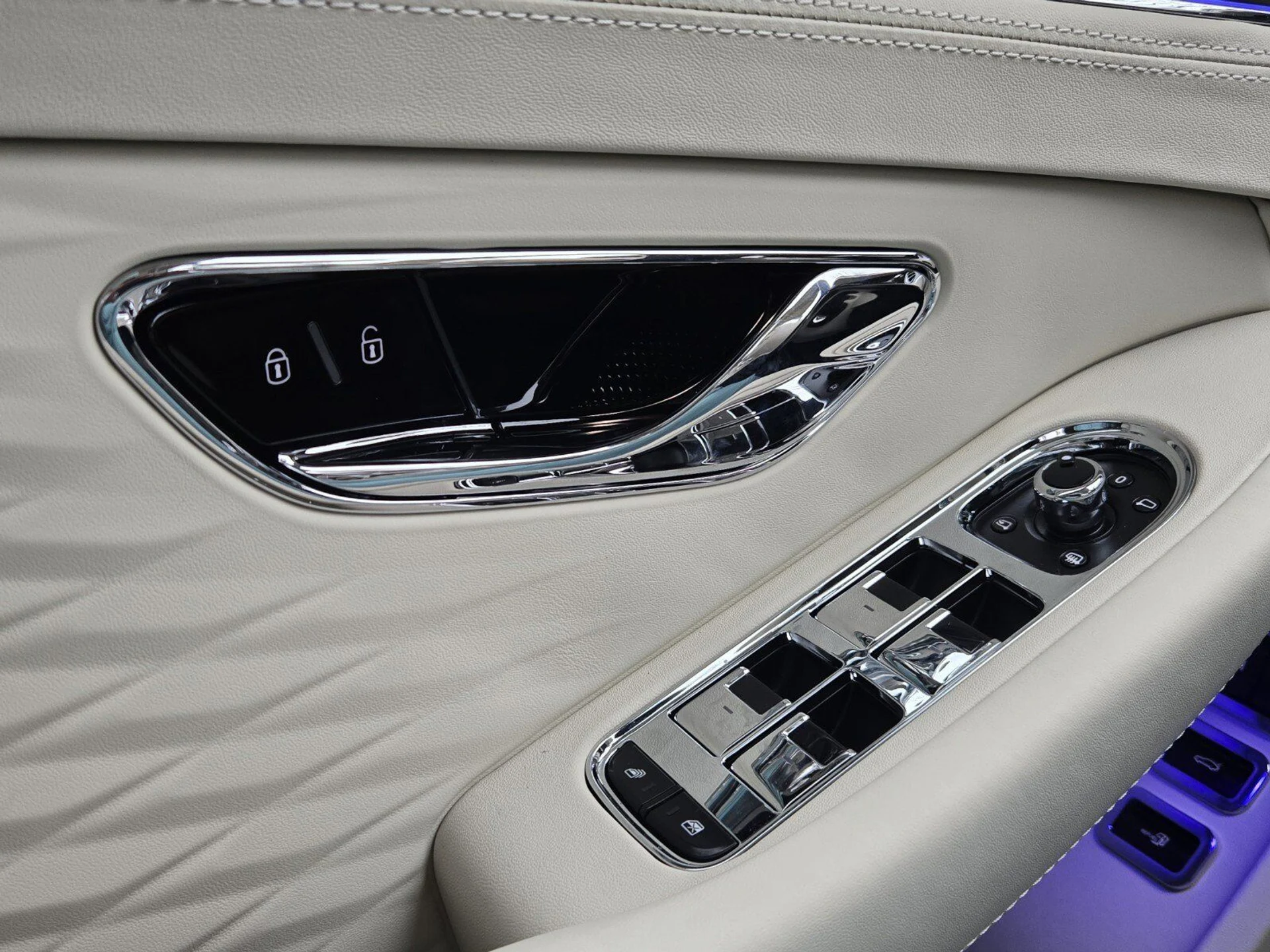 mph045_184102190_9ac776864d45af320c78b9051c1ccdbax_334295dddb