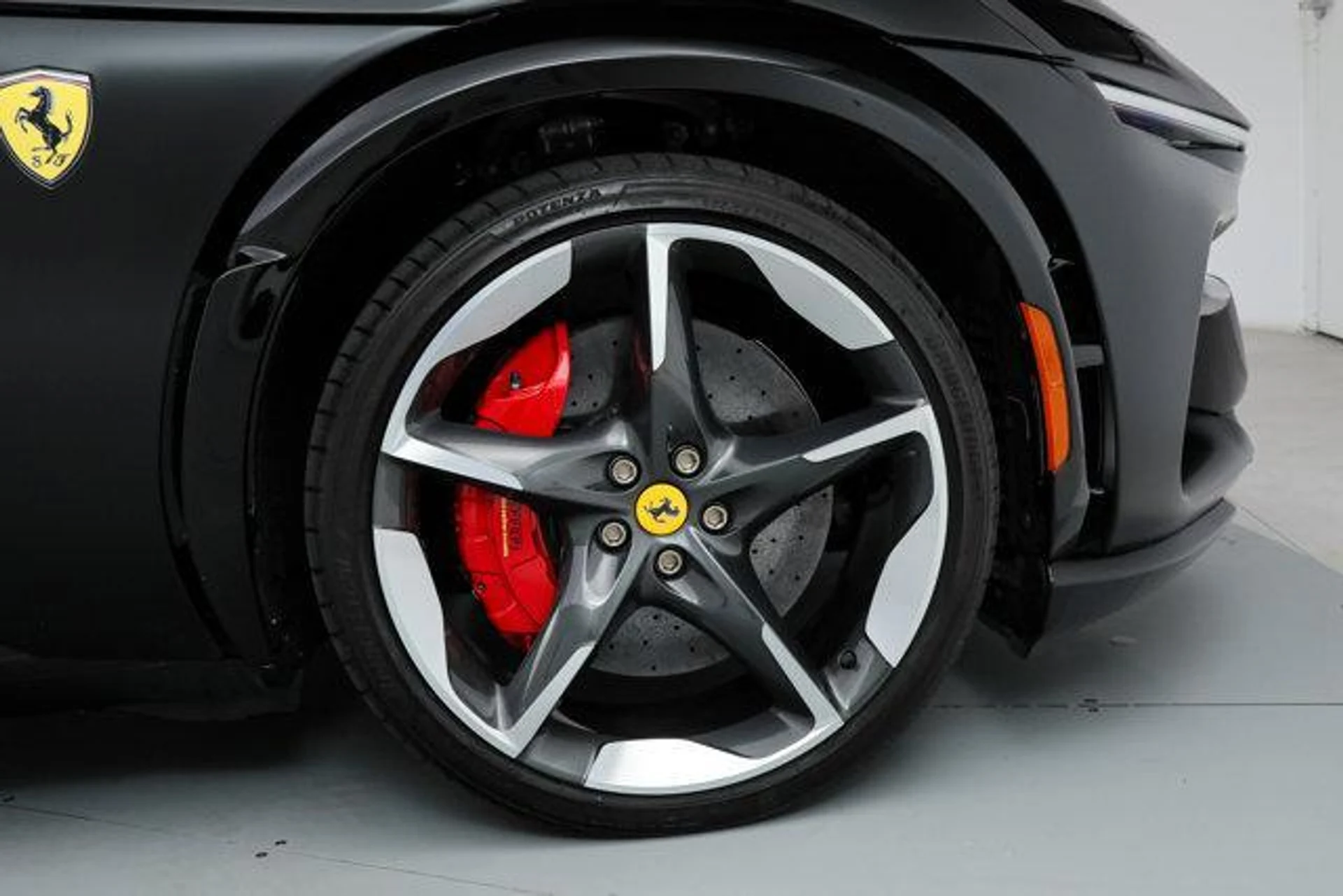 mph045_1844217016_ldnu_CI_5_QHL_Uis_Cvd_Ol_IM_6c_CWH_7_I_e3dc2b32e0