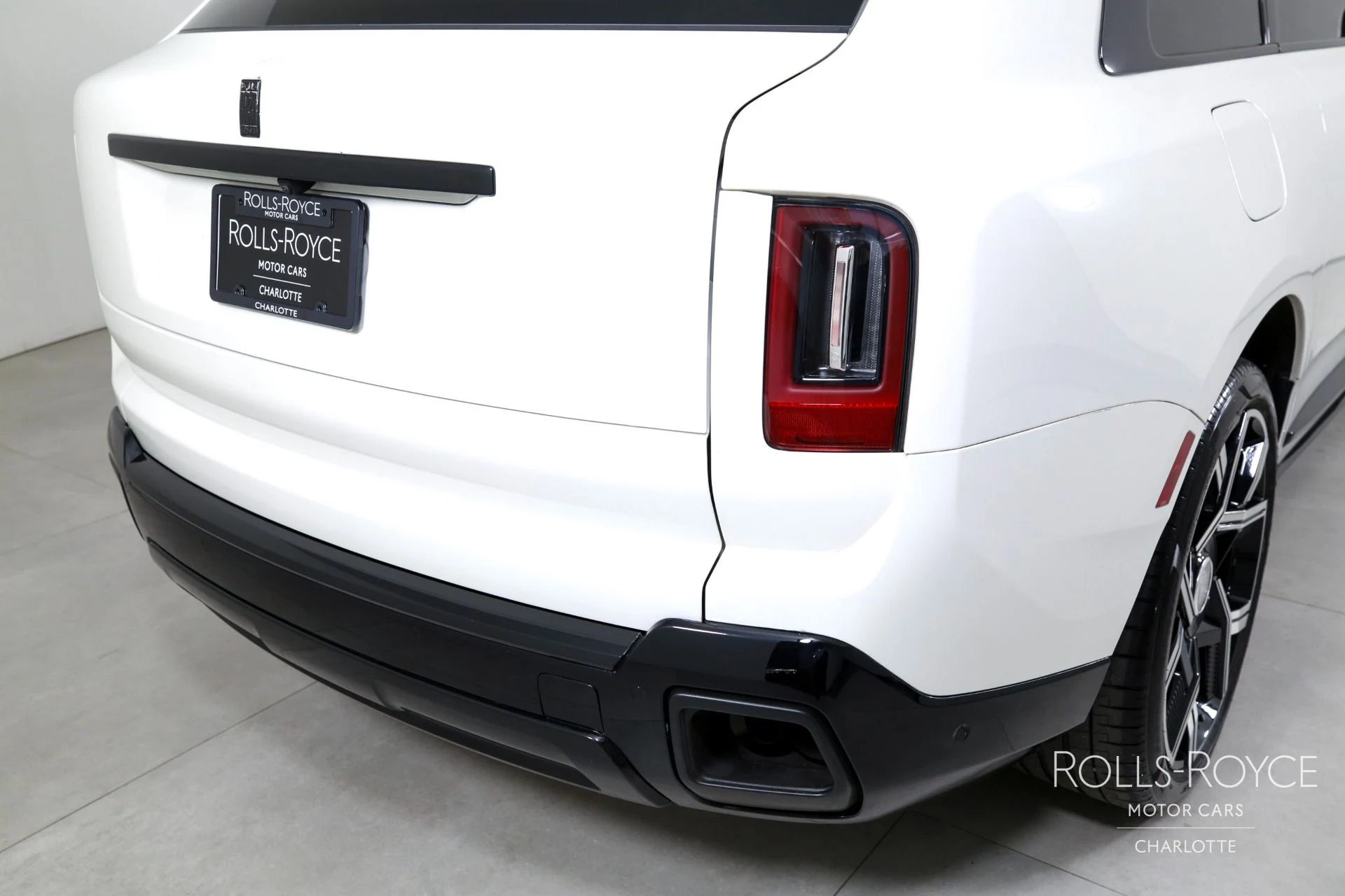 mph045_1848911491_Used_2025_Rolls_Royce_Cullinan_1765396756_8b7d2f1248