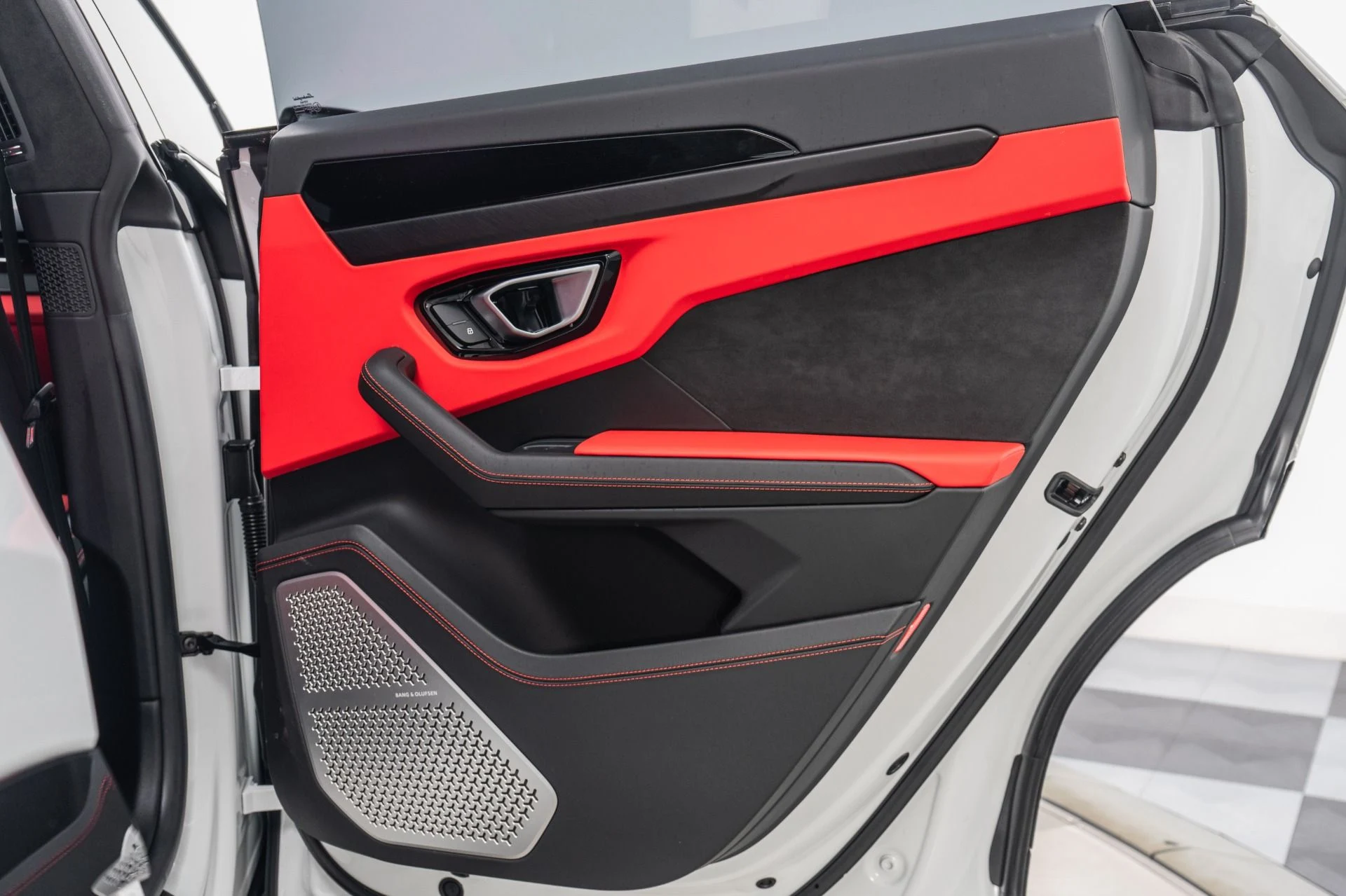 mph045_185690528_Used_2021_Lamborghini_Urus_Bang_and_Olufsen_Audio_Two_Tone_Interior_641_Horsepower_1773860440_736a705020