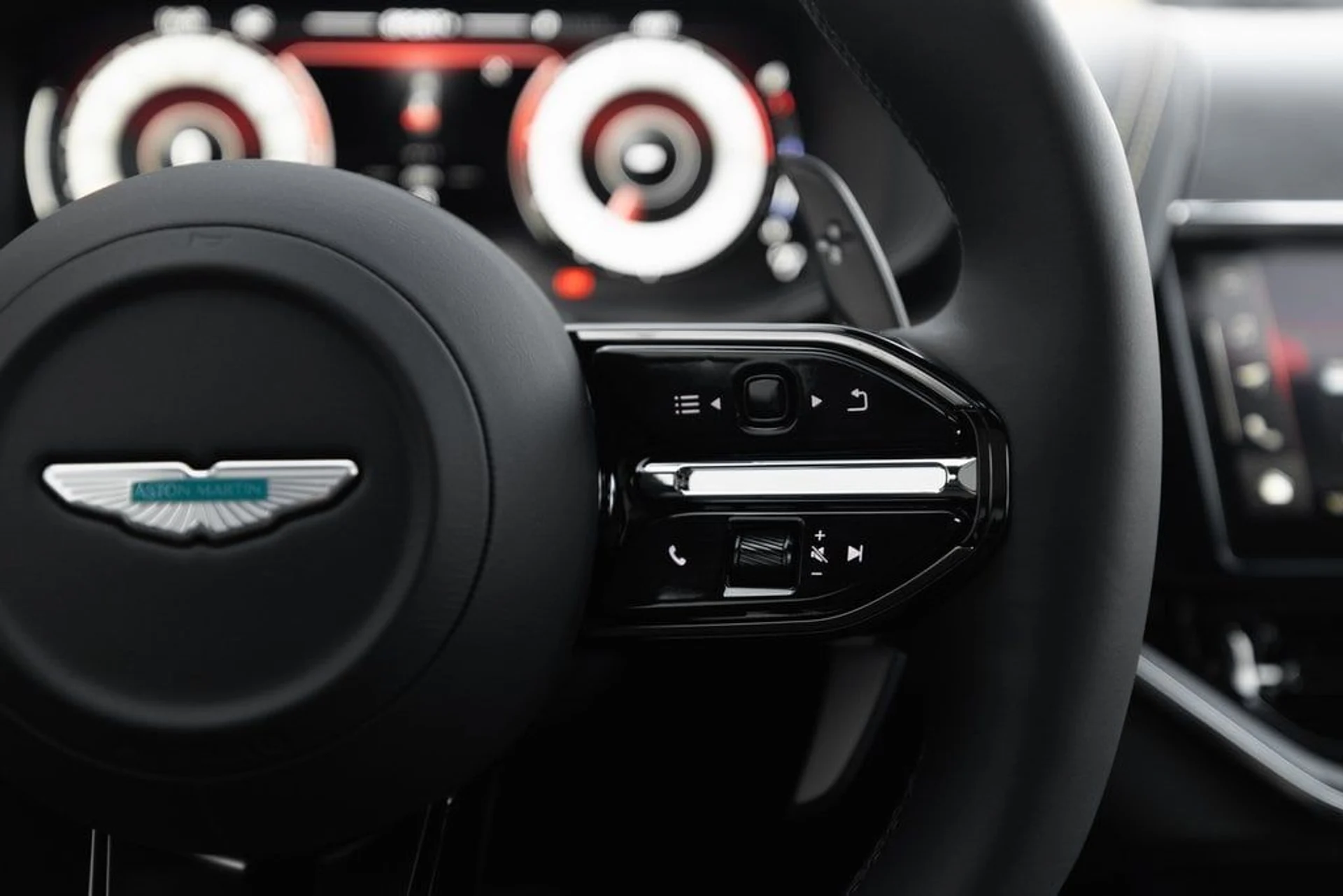 mph045_1870047657_f91438595f4a02e27cfcfbe186d13f85x_9f8694e18a