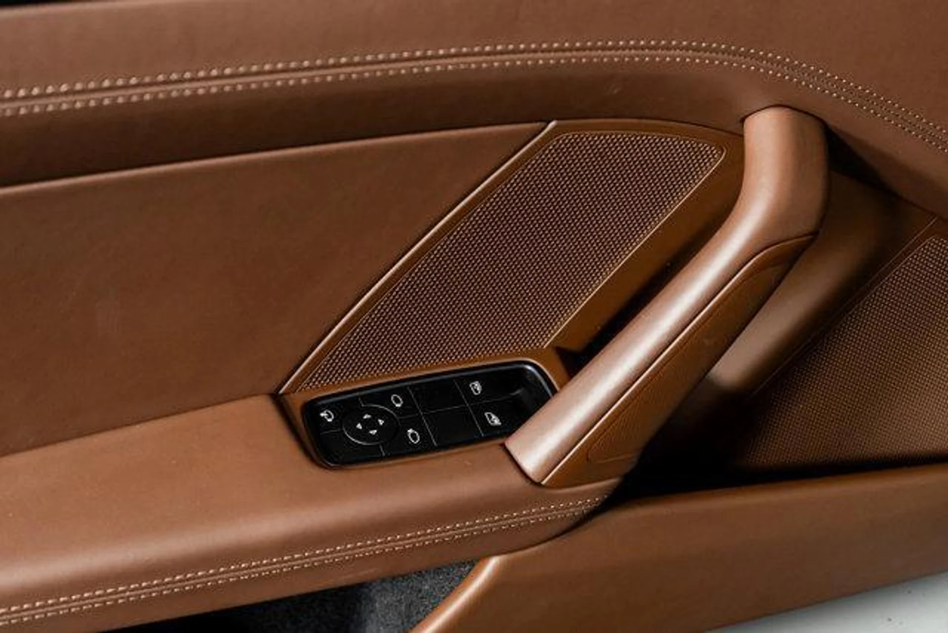 mph045_1884188510_K_29k8_C7_U_Lnq_JTDLRK_Qc_Euv_Vf_Zg_b54c39ca61