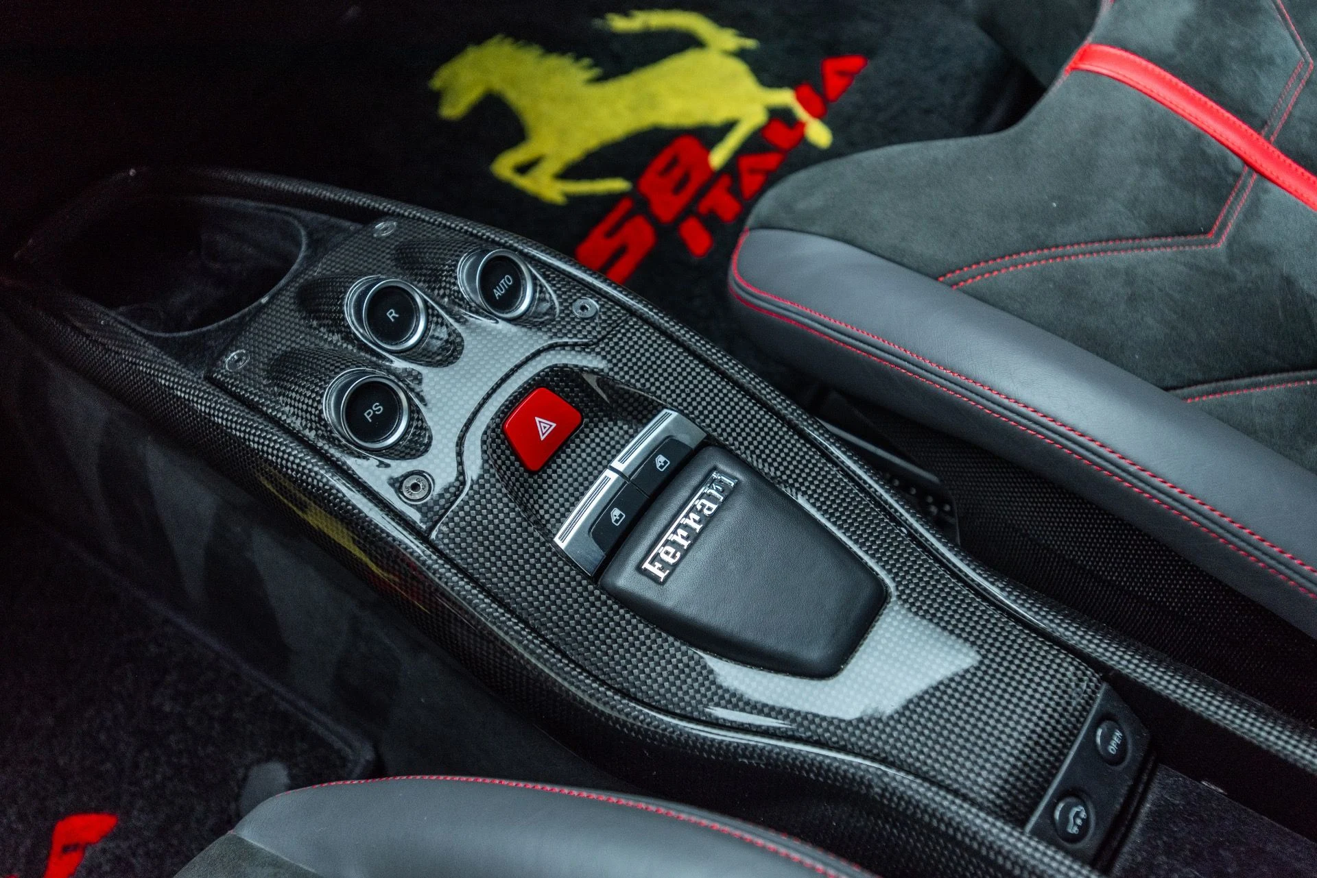 mph045_1901216354_Used_2011_Ferrari_458_Italia_1786651954_bcce446c07