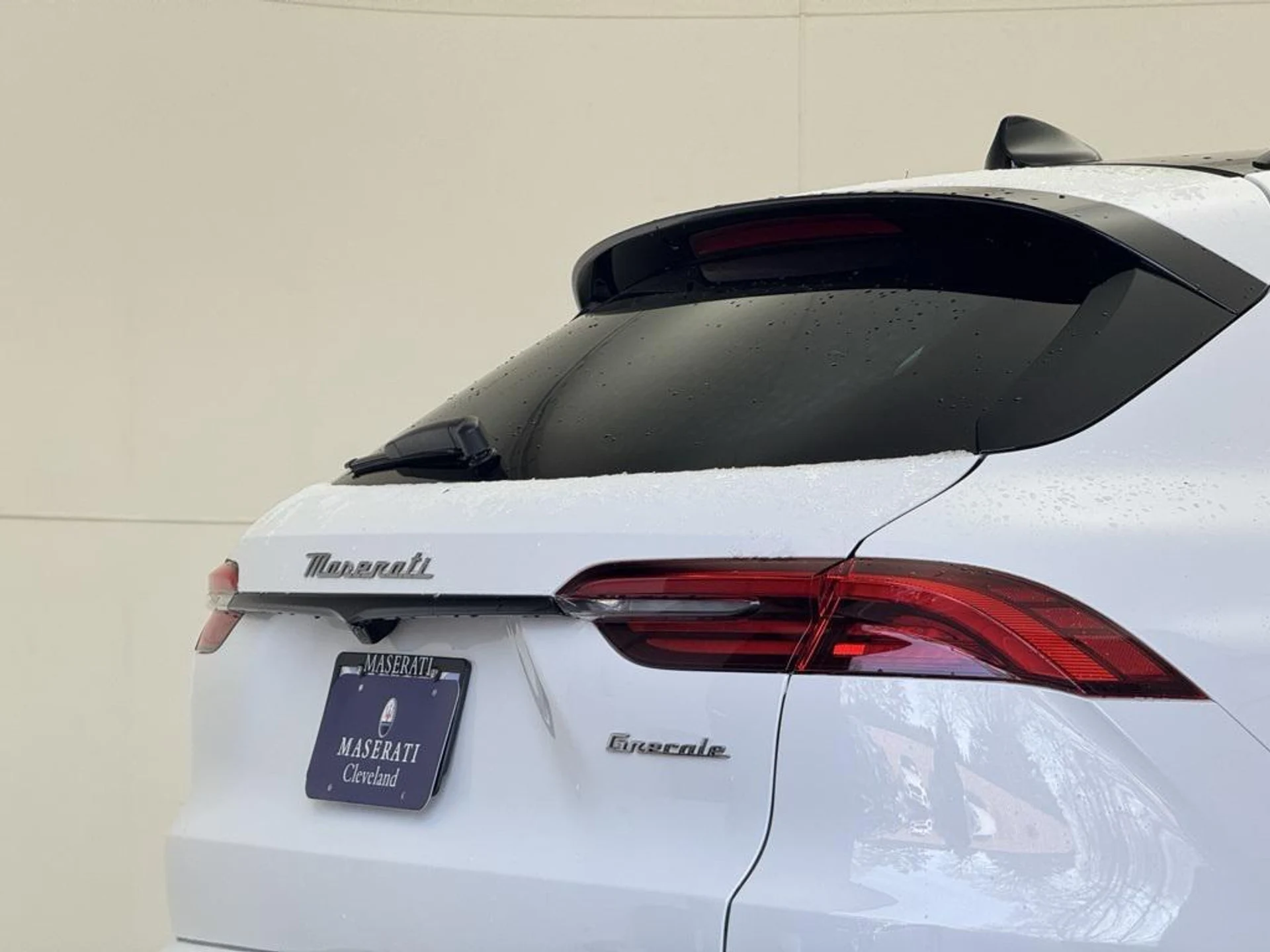 mph045_1906640356_Bymr_Uv2j_S_Dm_Nlfg8_UMET_Gh4hk_dd5e0f0f33