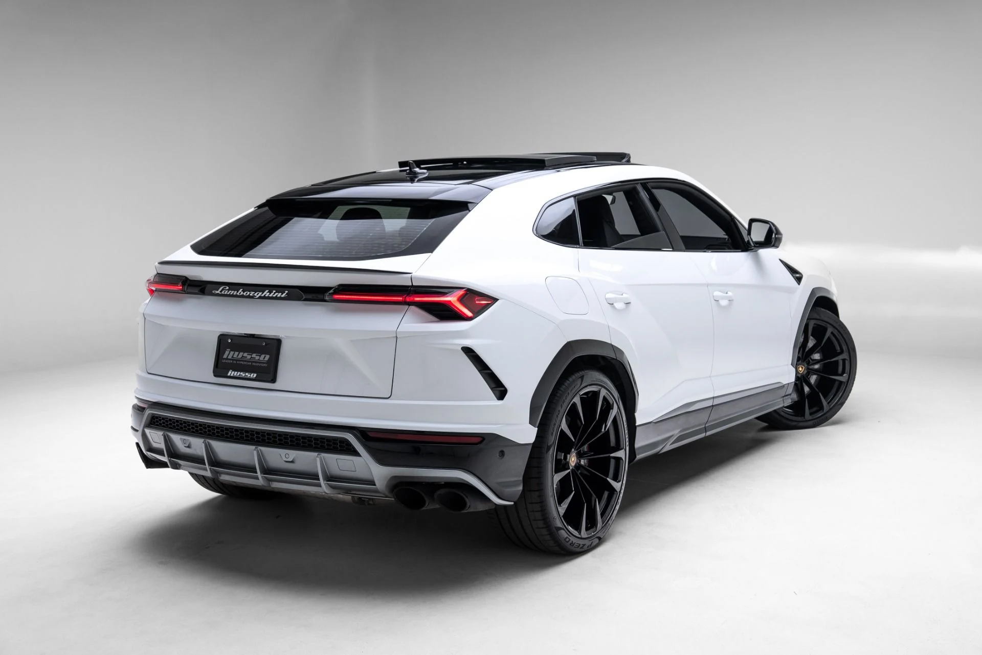 mph045_1918071570_Used_2021_Lamborghini_Urus_1775759137_09857dfcdd