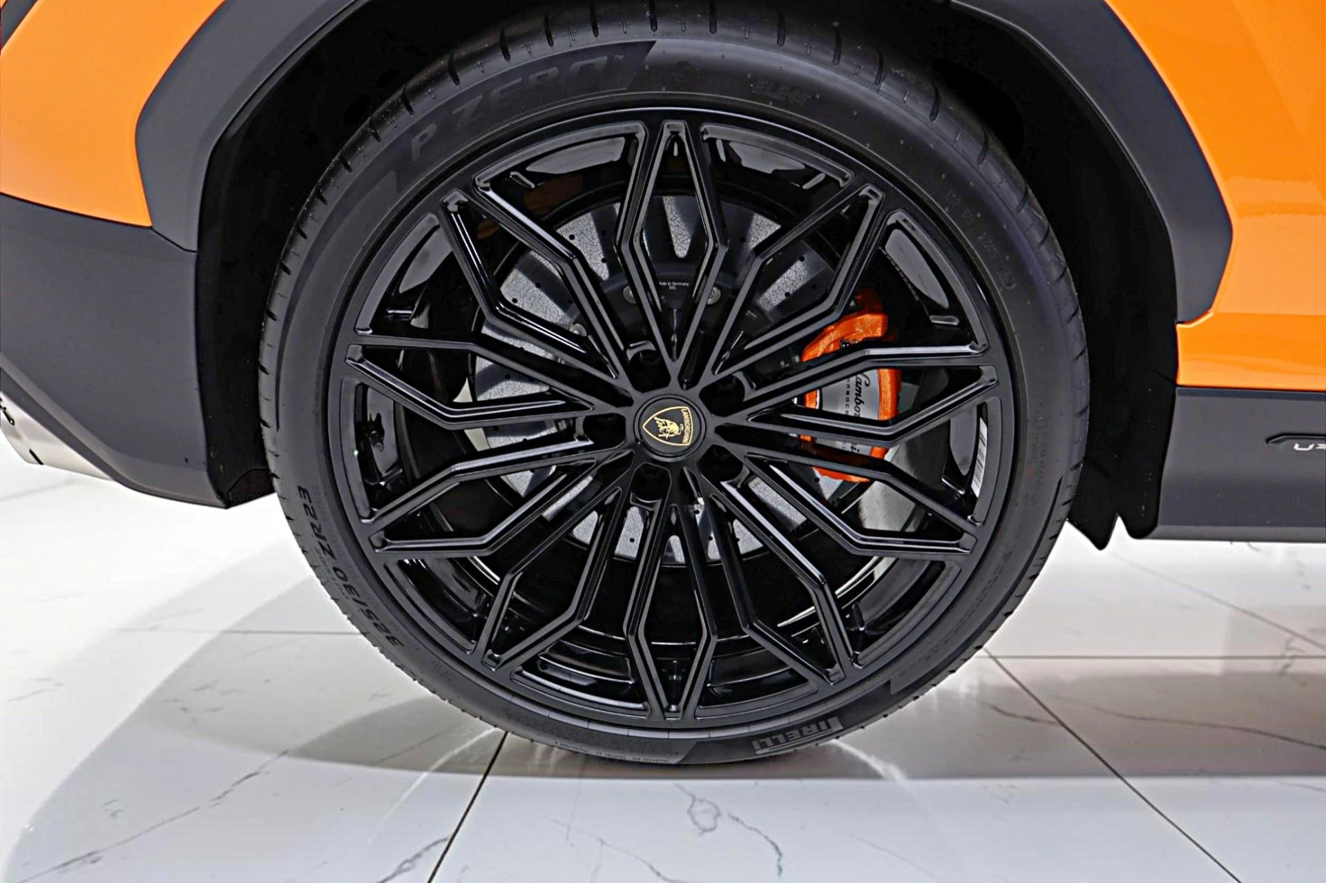 mph045_1929358449_New_2026_Lamborghini_Urus_SE_c59544ac36