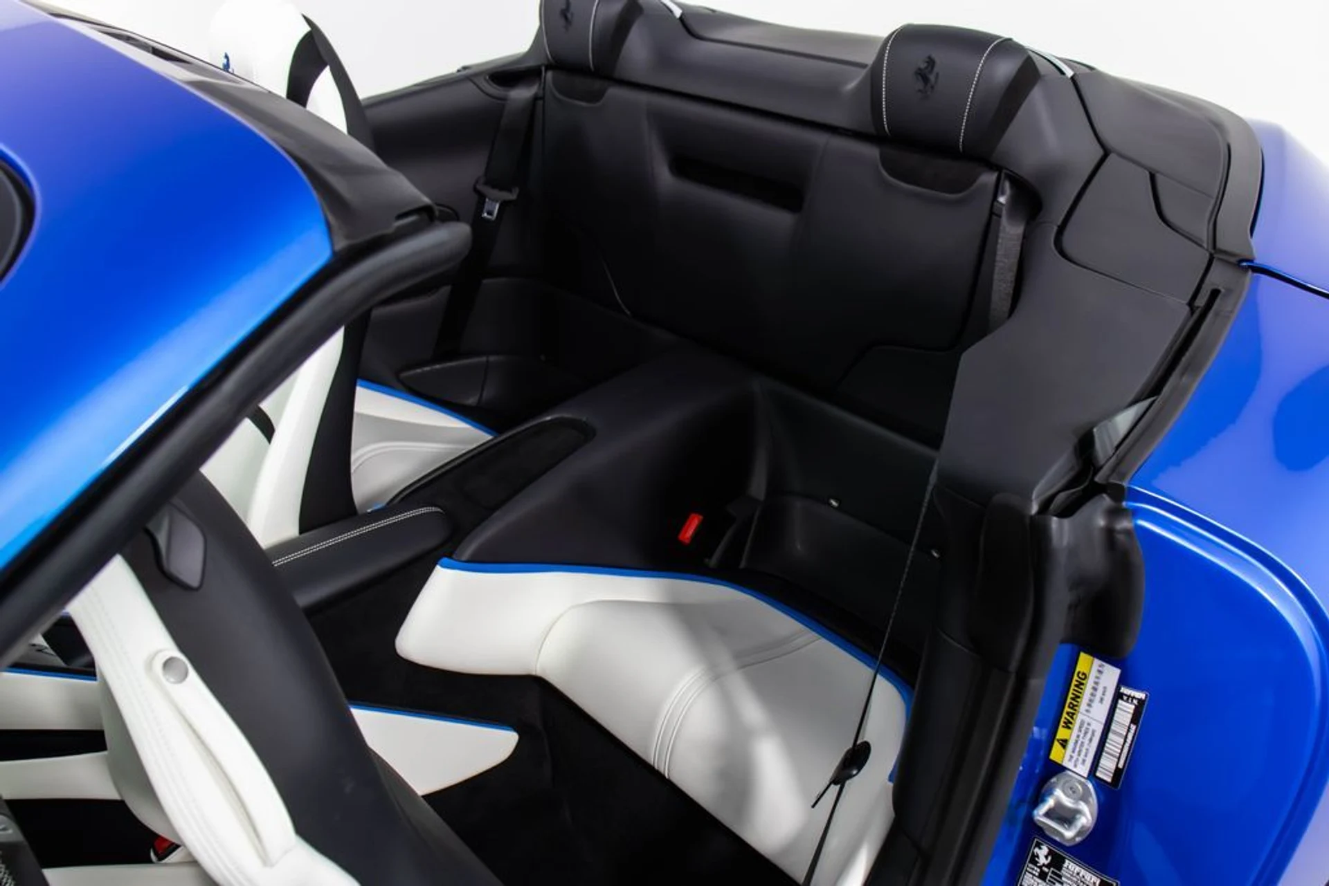 mph045_193543854_cfc1c8647921bd7061eb29c7efe4d107x_d12461bd98